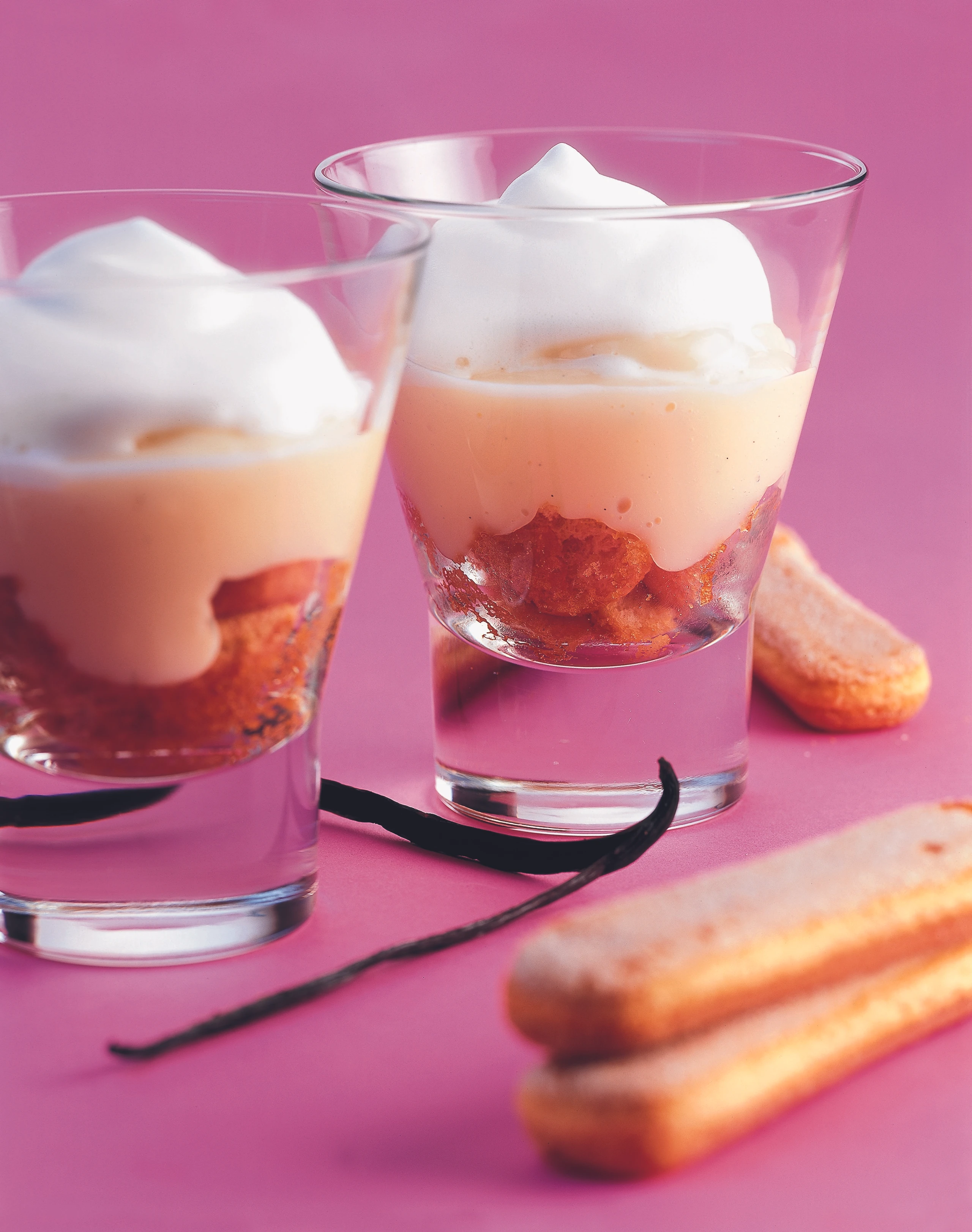 Vanillecreme mit Milchschaum