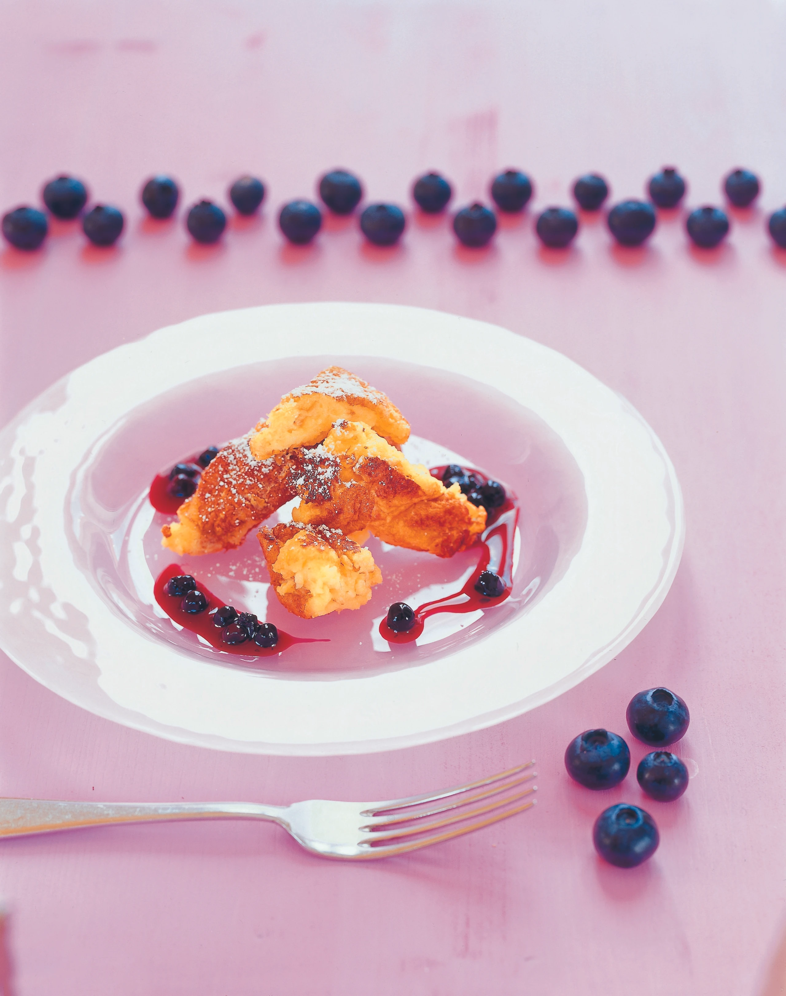 Topfenschmarren mit Heidelbeer-Sauce