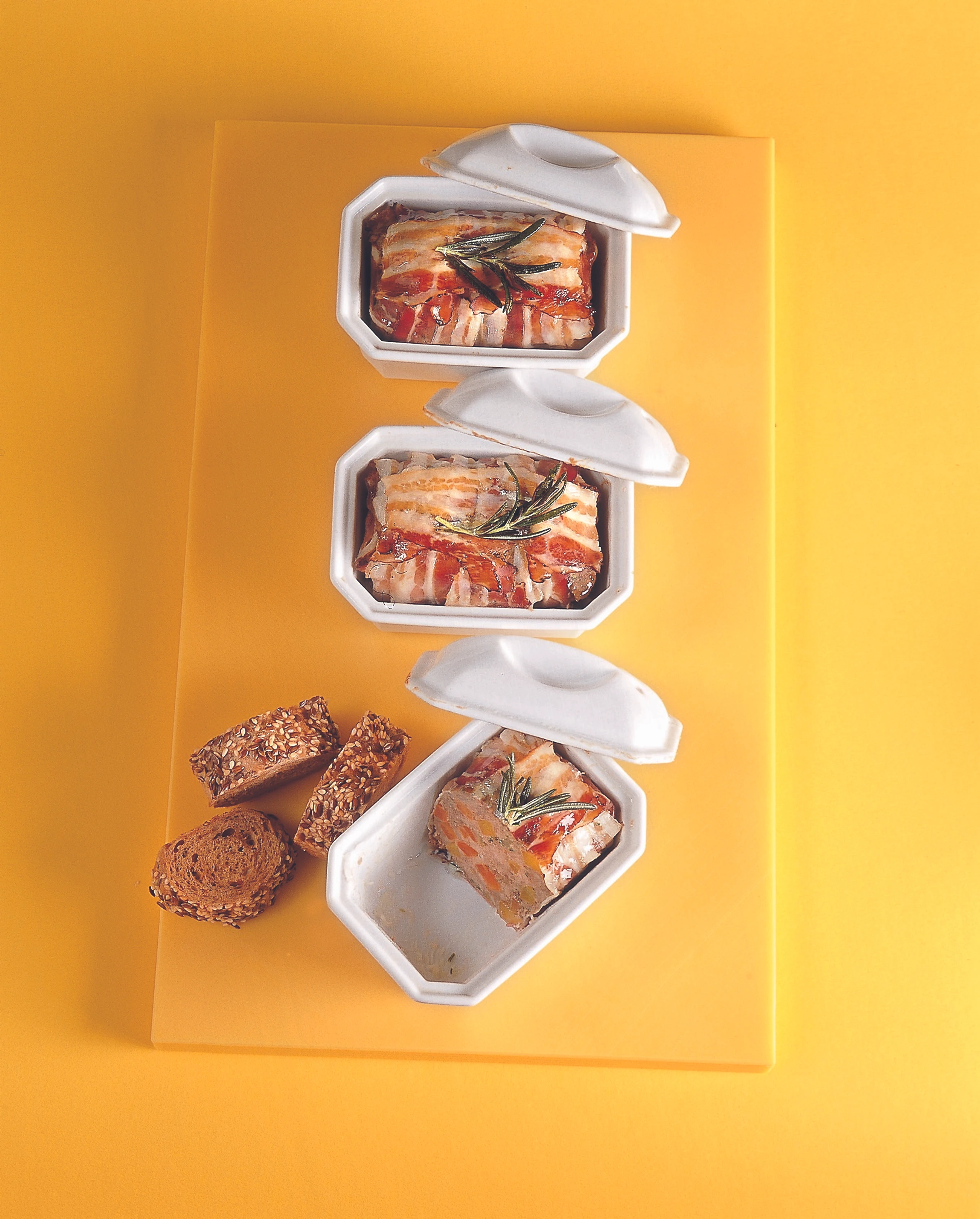 Fleischterrine mit Gemüse