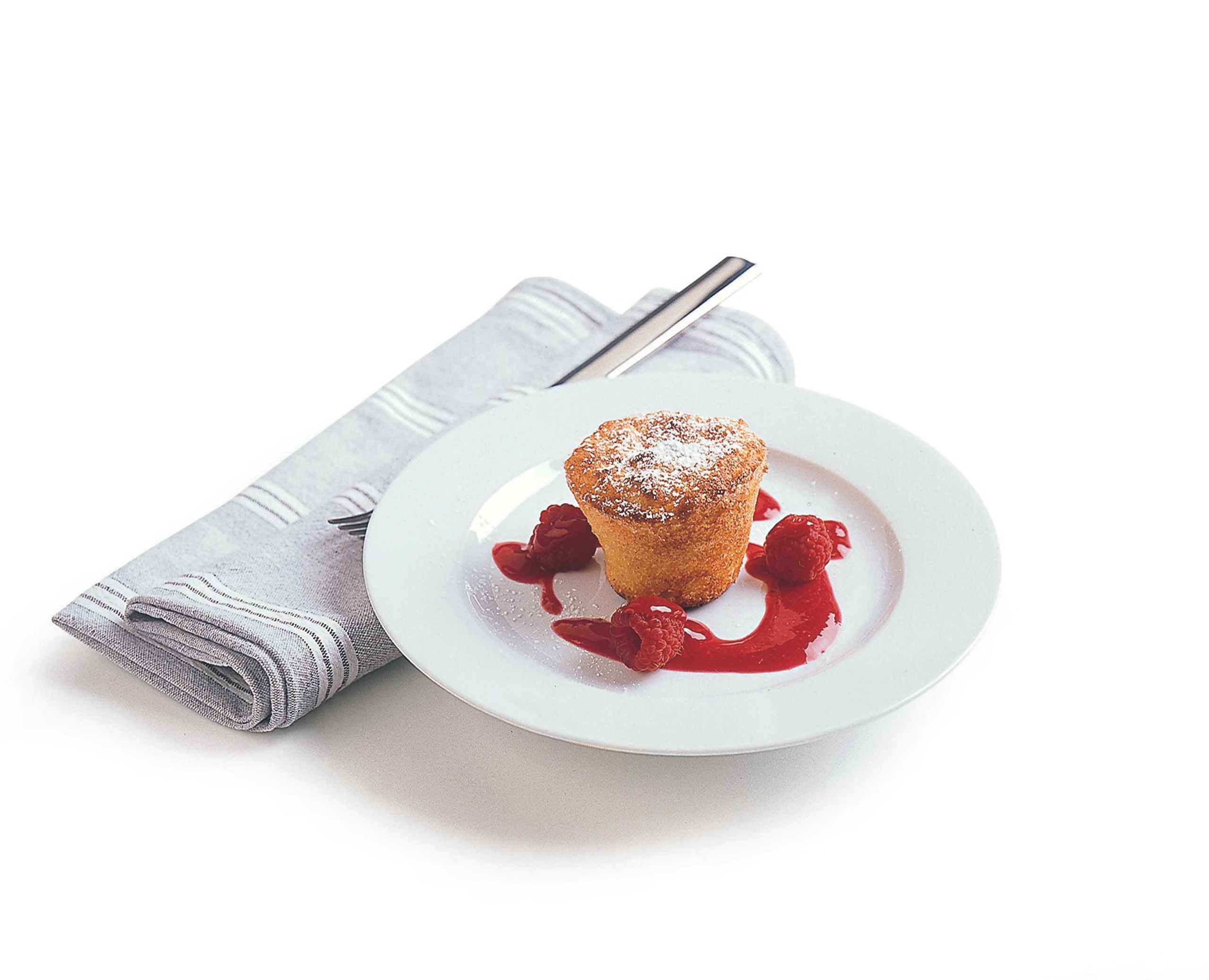 Süßer Erdäpfelauflauf mit beeriger Sauce