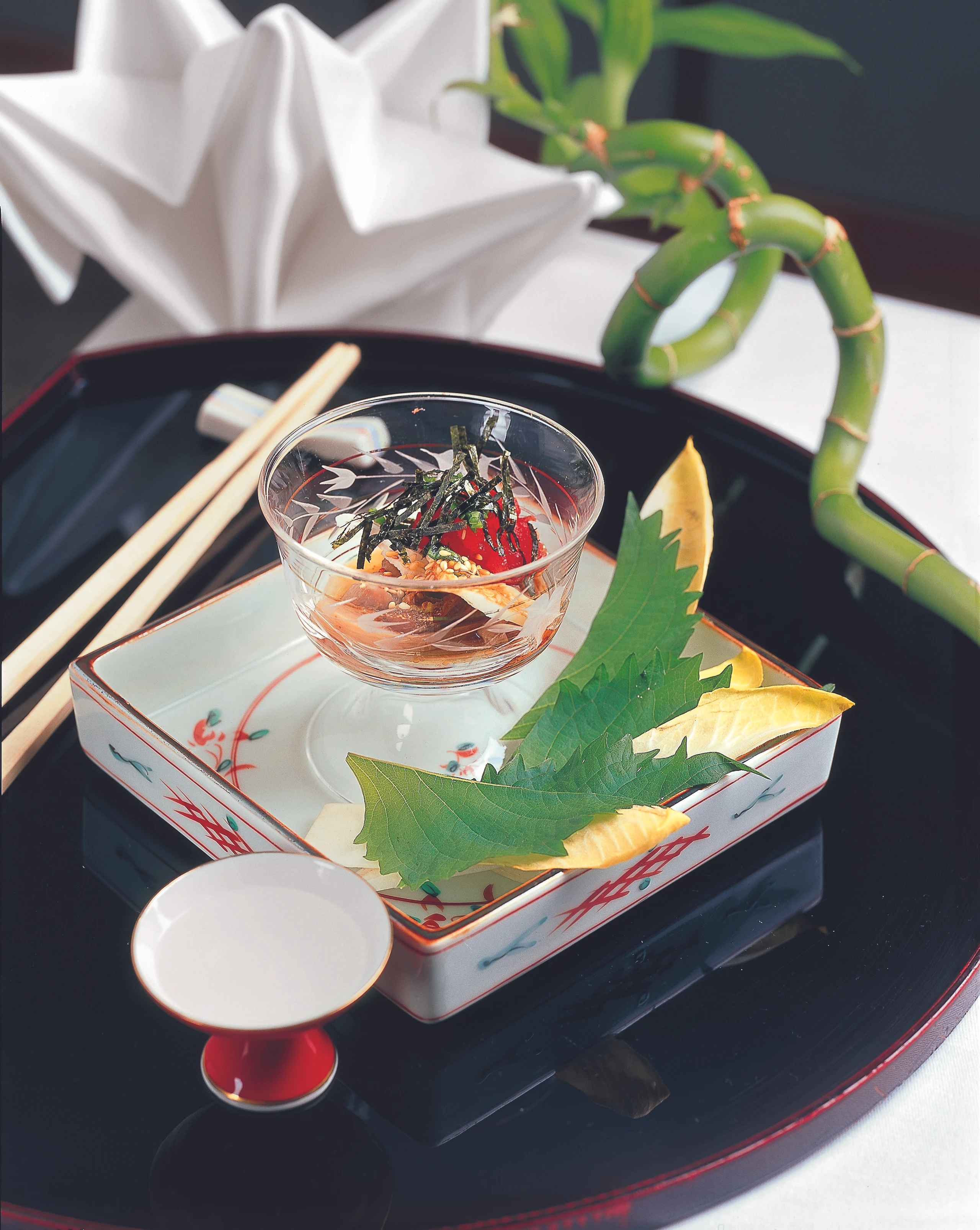 Japanischer Thunfisch mit Pilzen