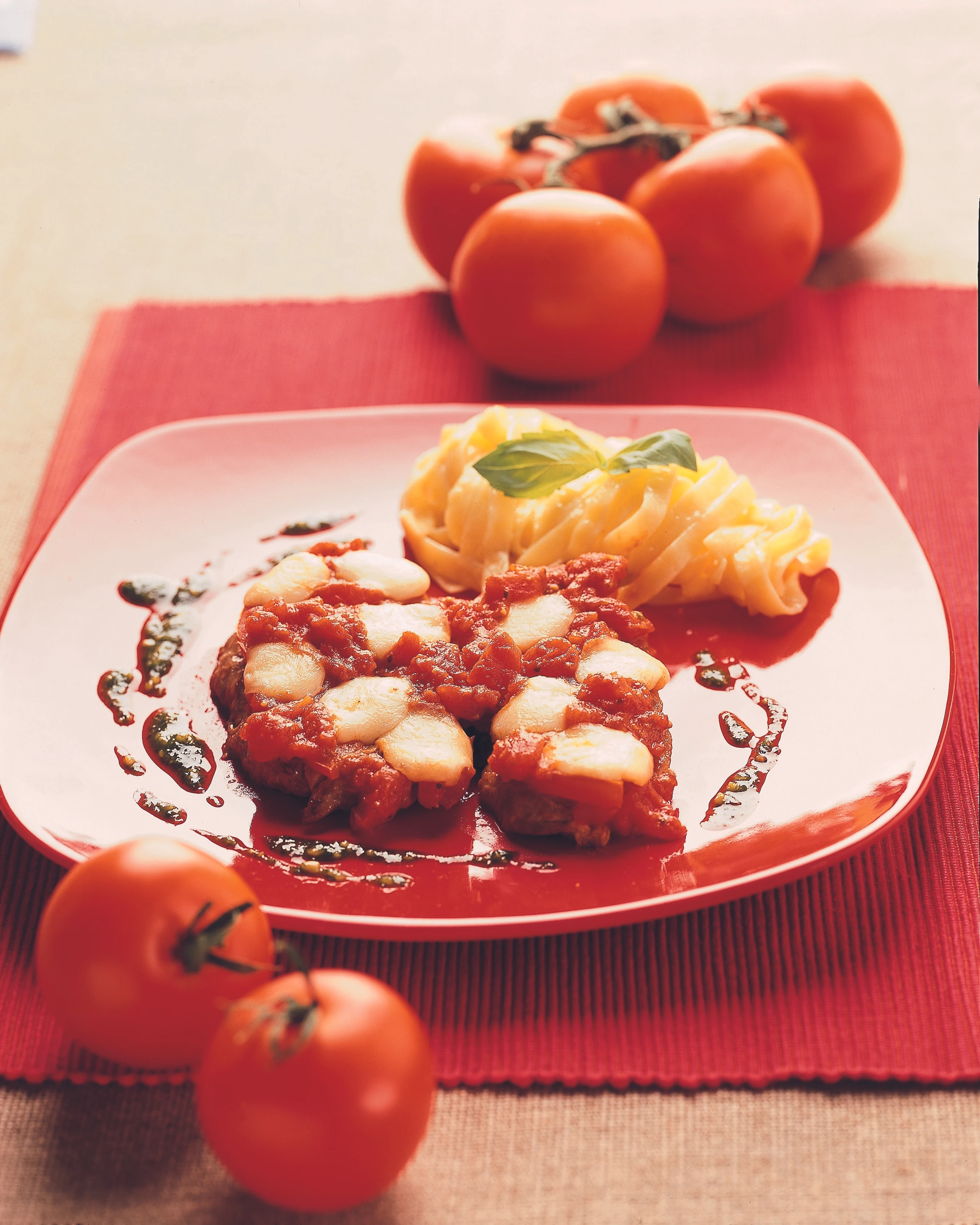 Mediterran überbackene Schweinsschnitzel