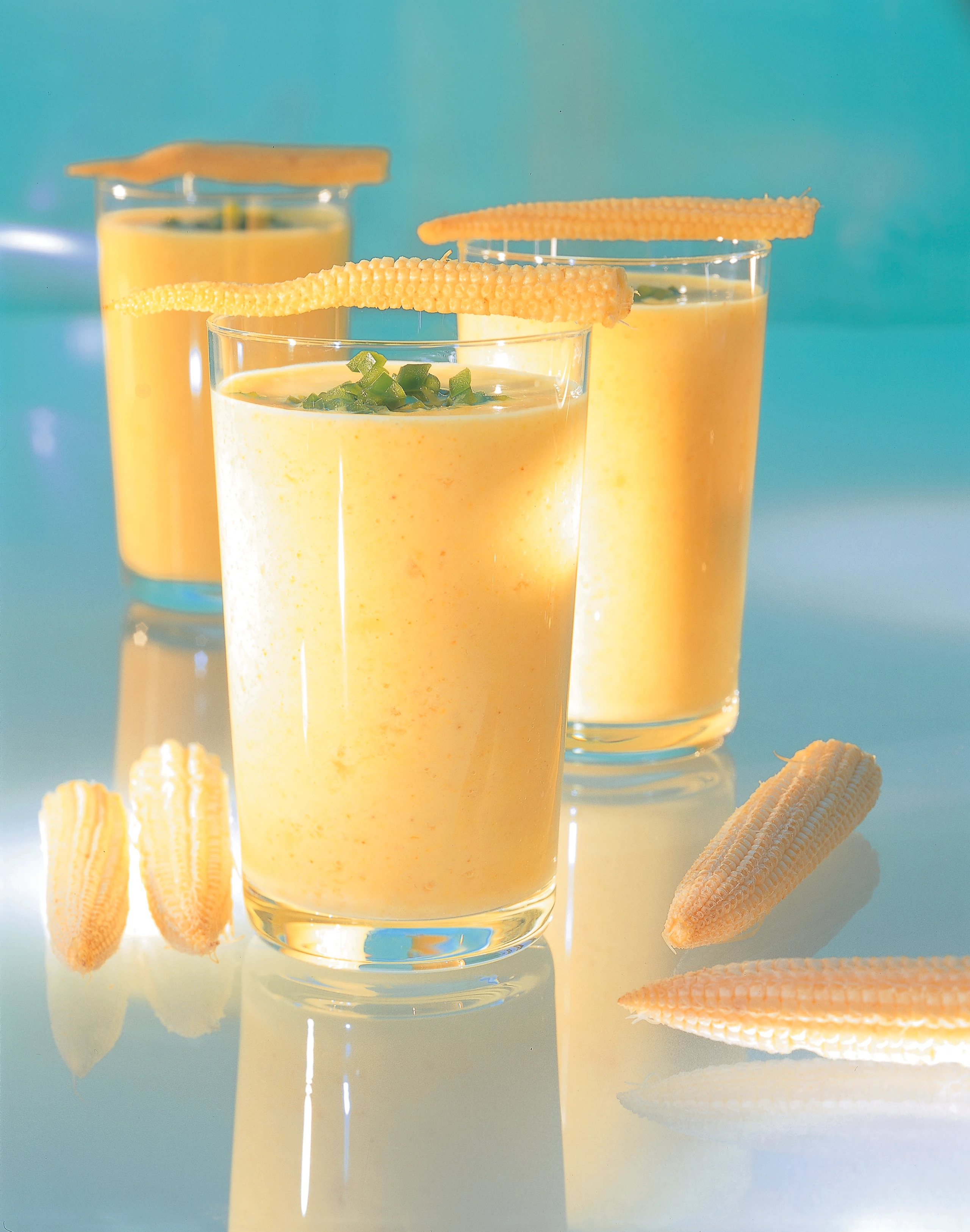 Maissuppe mit Paprika-Tartar