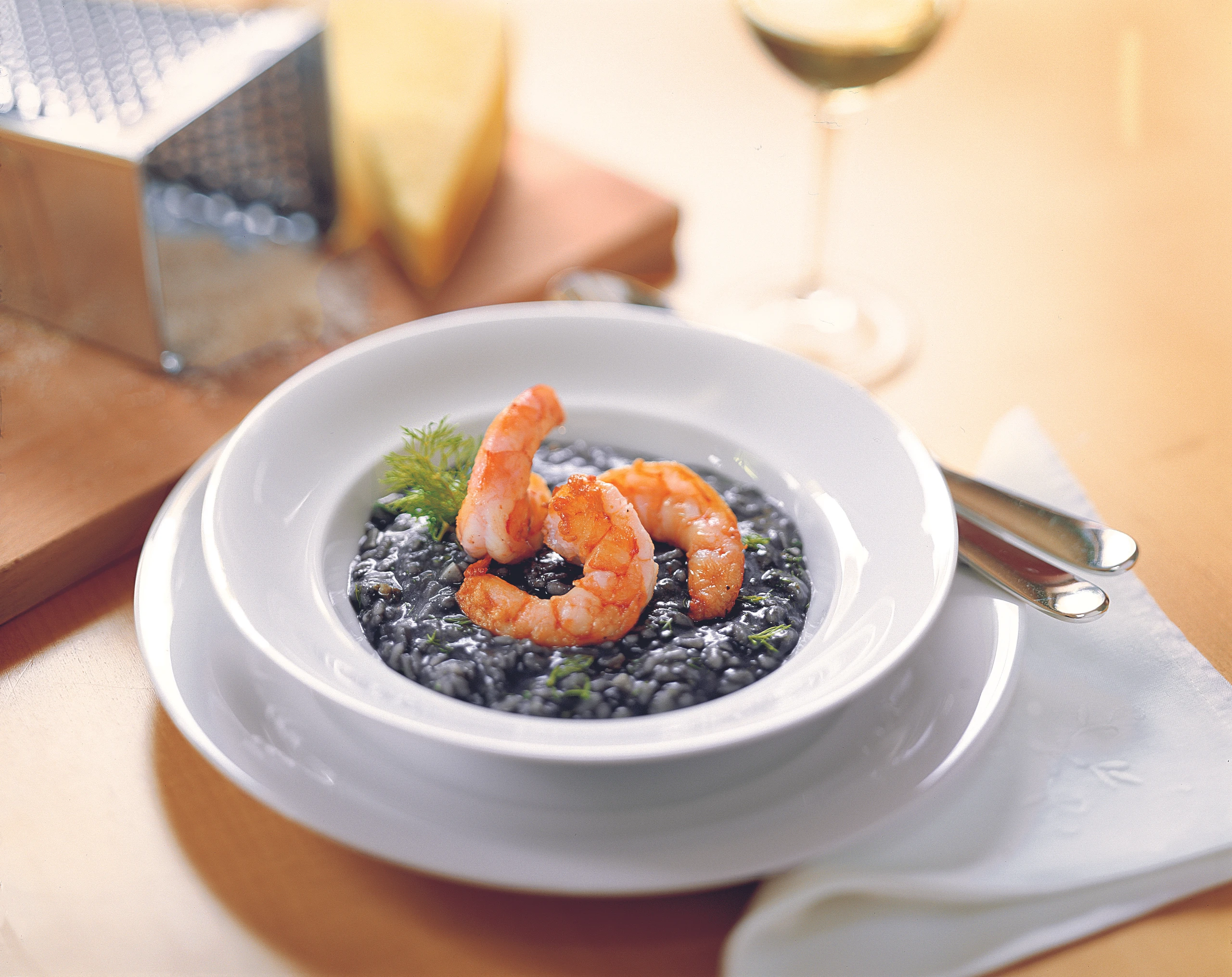 Risotto nero mit Garnelen