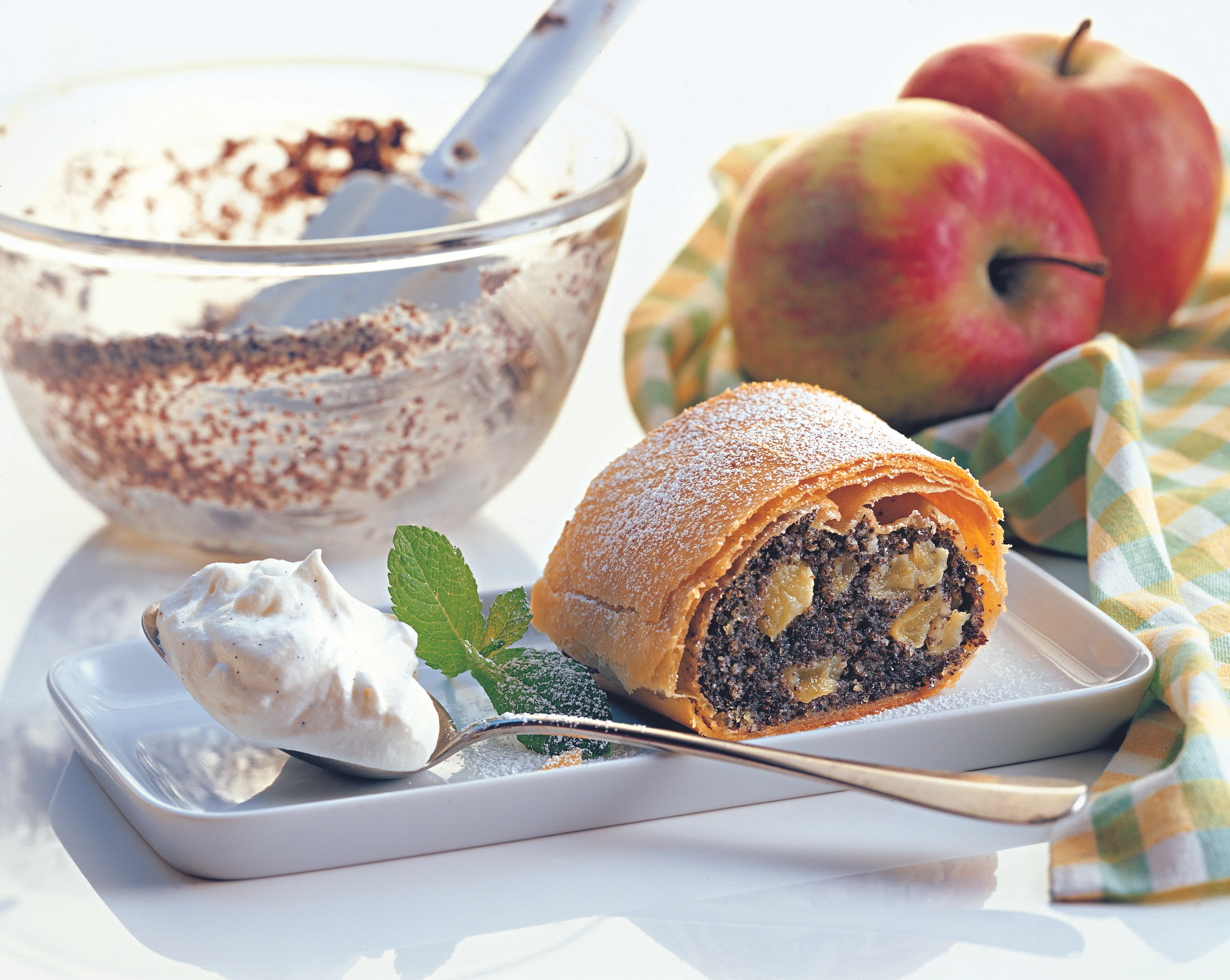 Mohn-Apfel-Strudel