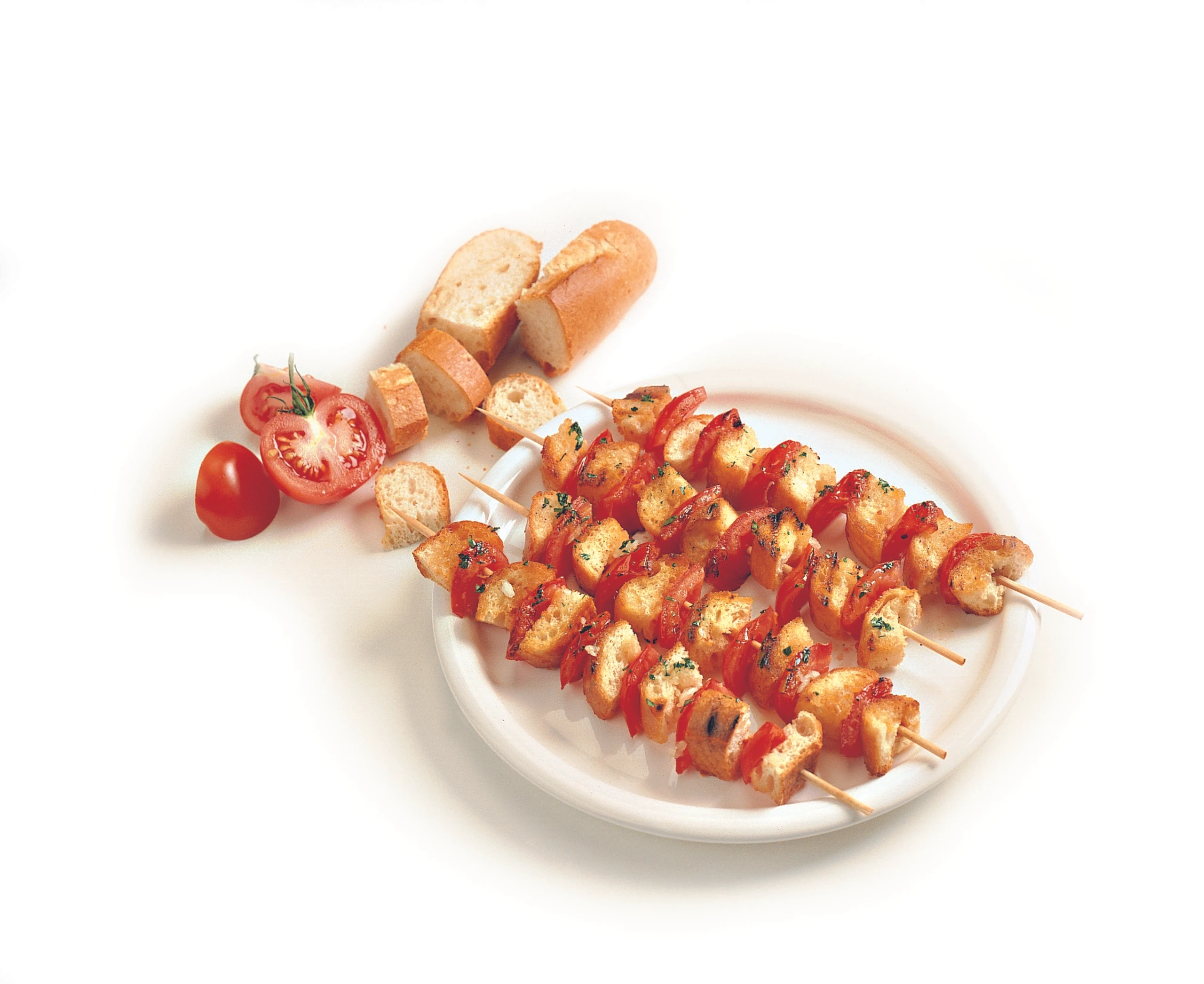 Gegrillte Paradeiser-Brot-Spieße