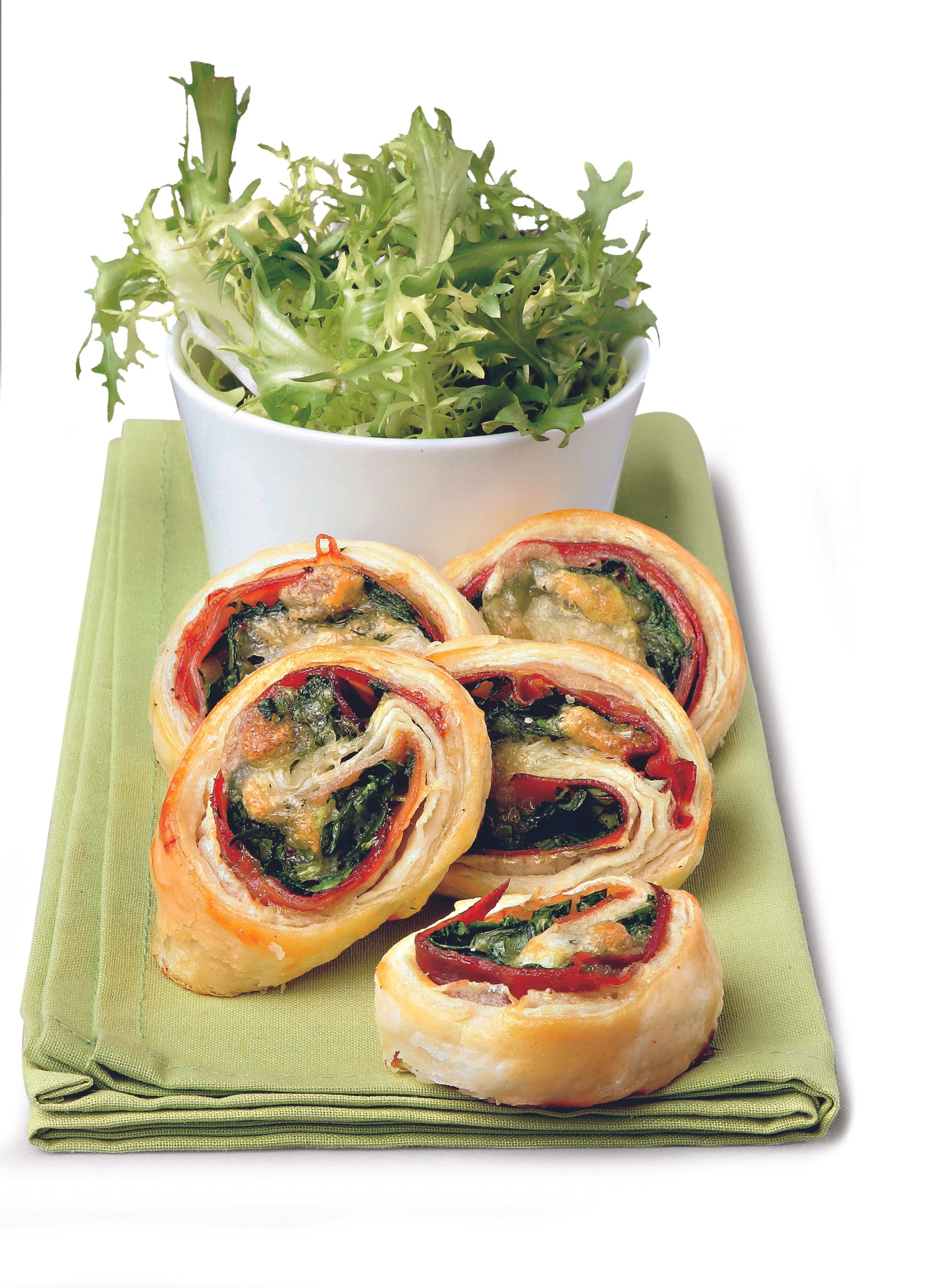 Schnelle Schinken-Käseschnecken mit Mangold