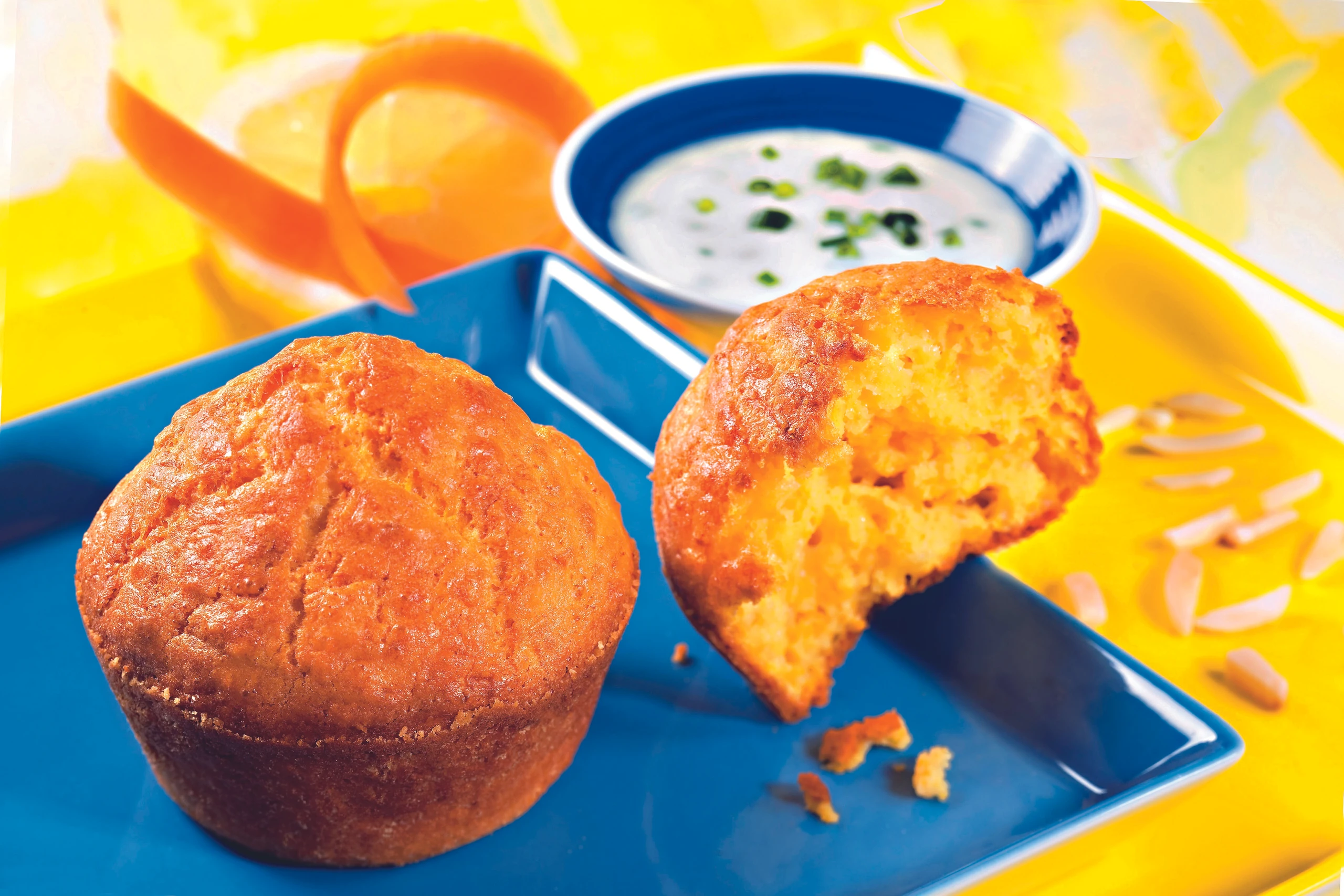 Pikante Karottenmuffins mit Mandeln