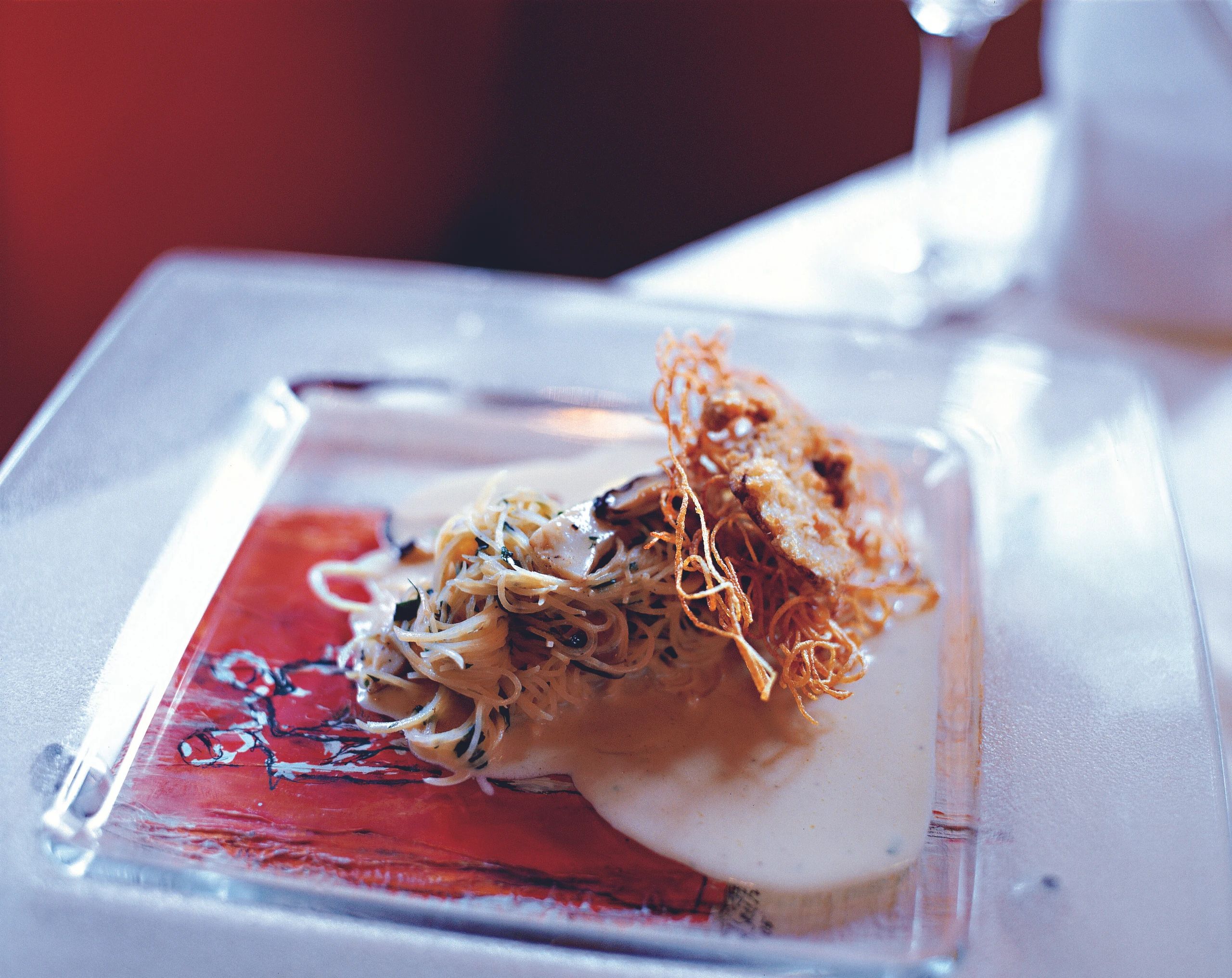 Erdäpfel-Spaghetti mit Steinpilzen