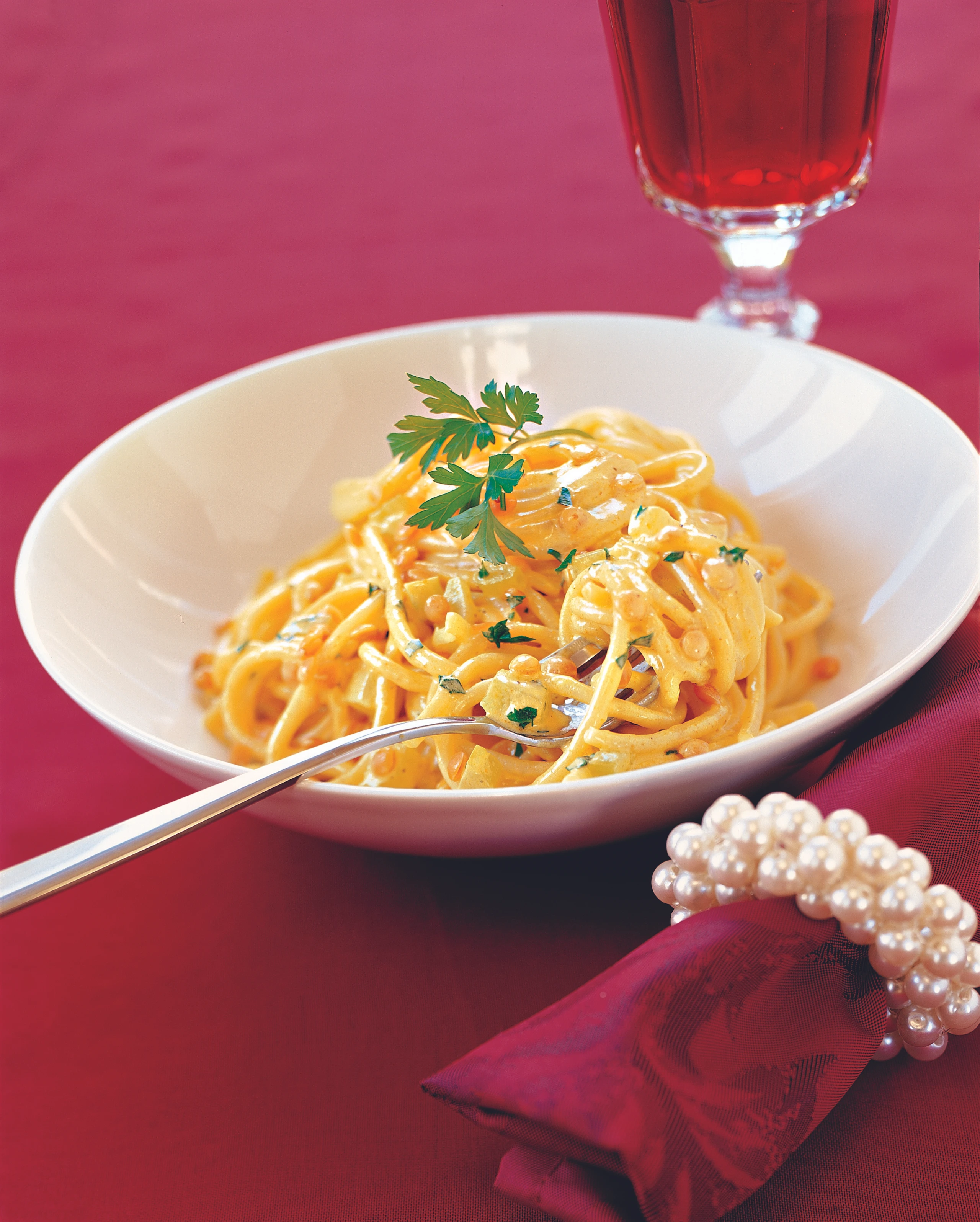 Curry-Spaghetti mit Linsen