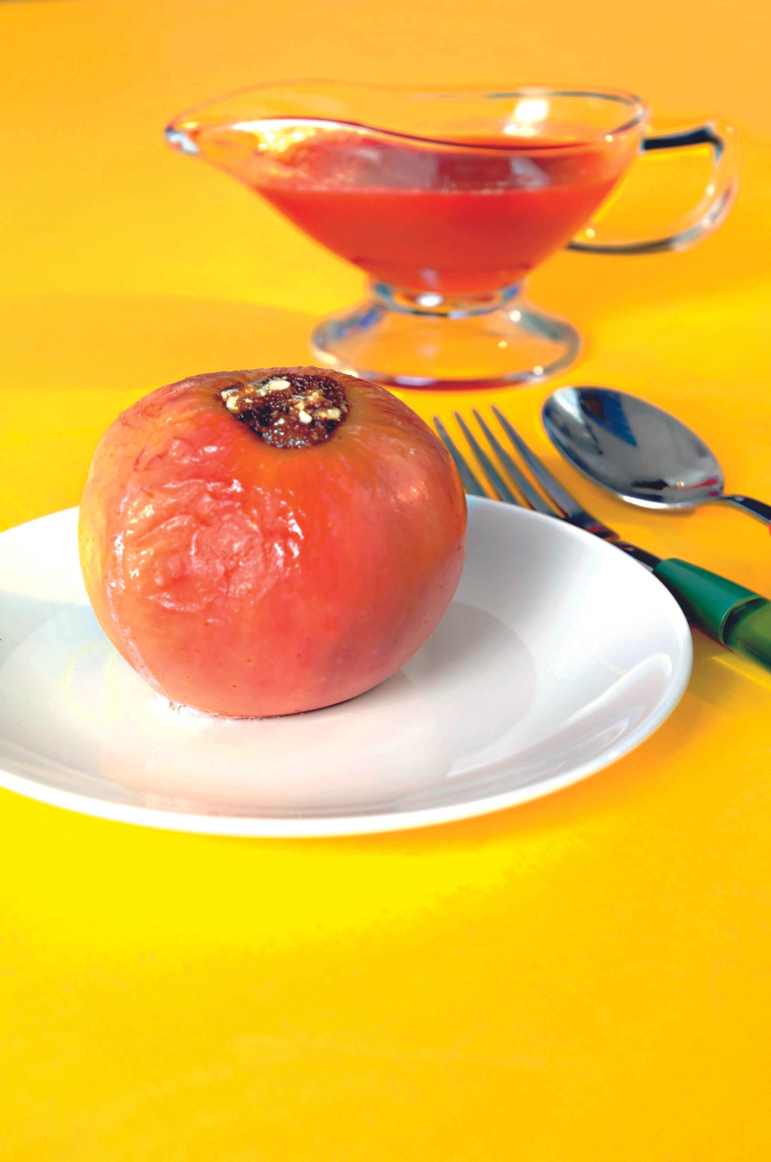 Bratapfel mit Erdbeersauce