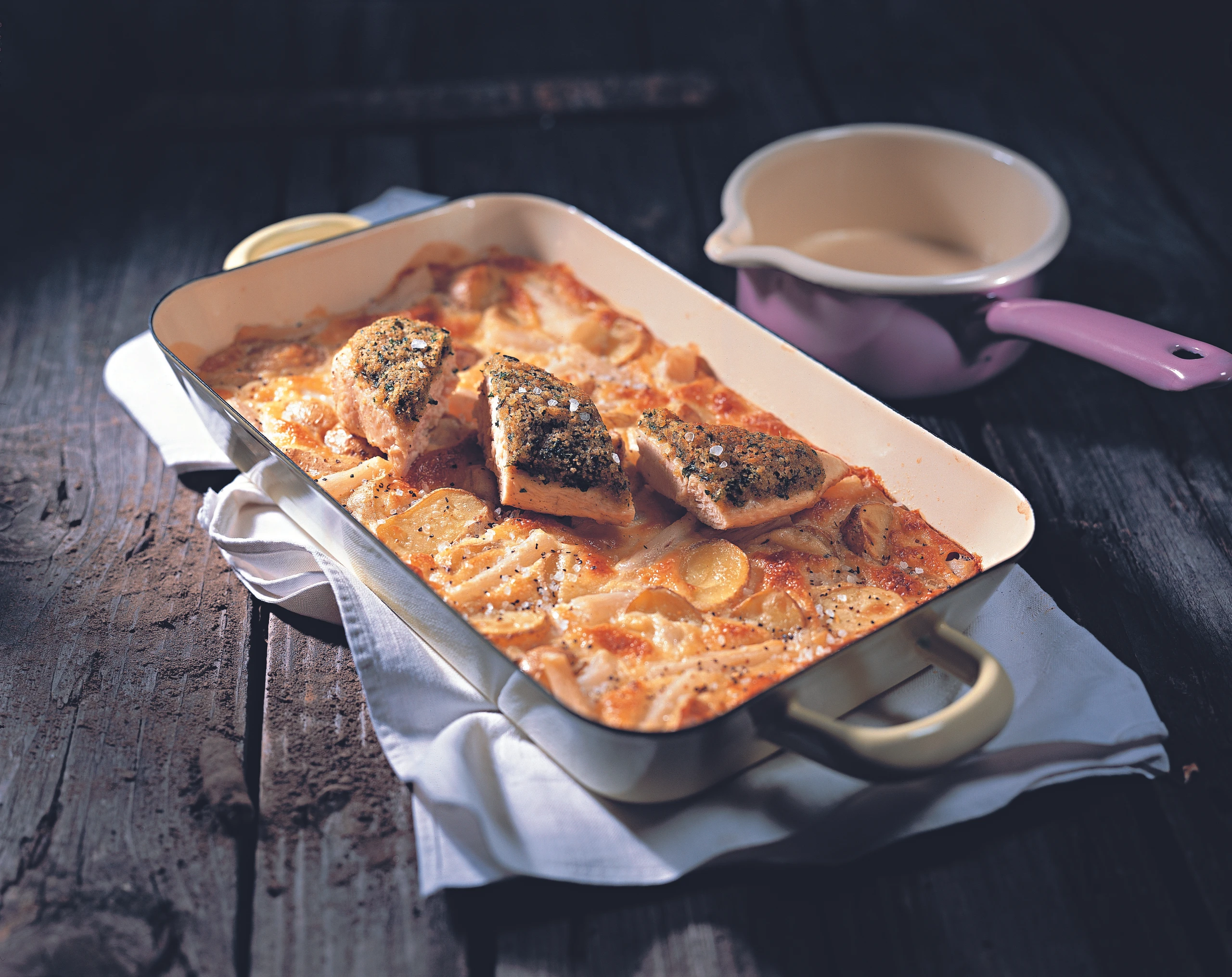 Schwarzwurzel-Erdäpfelgratin mit Hühnerbrust