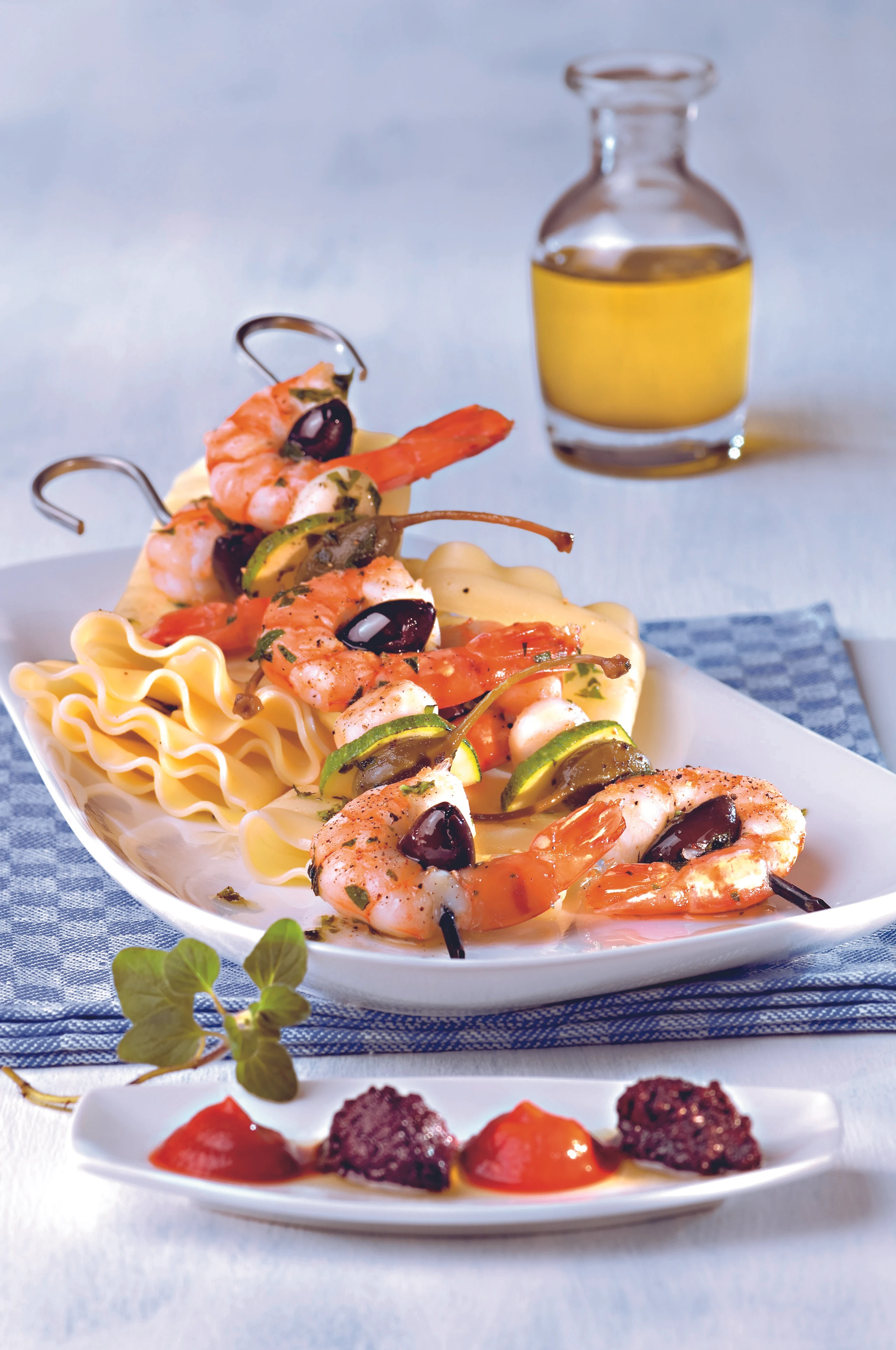 Garnelenspieße mit Kapern