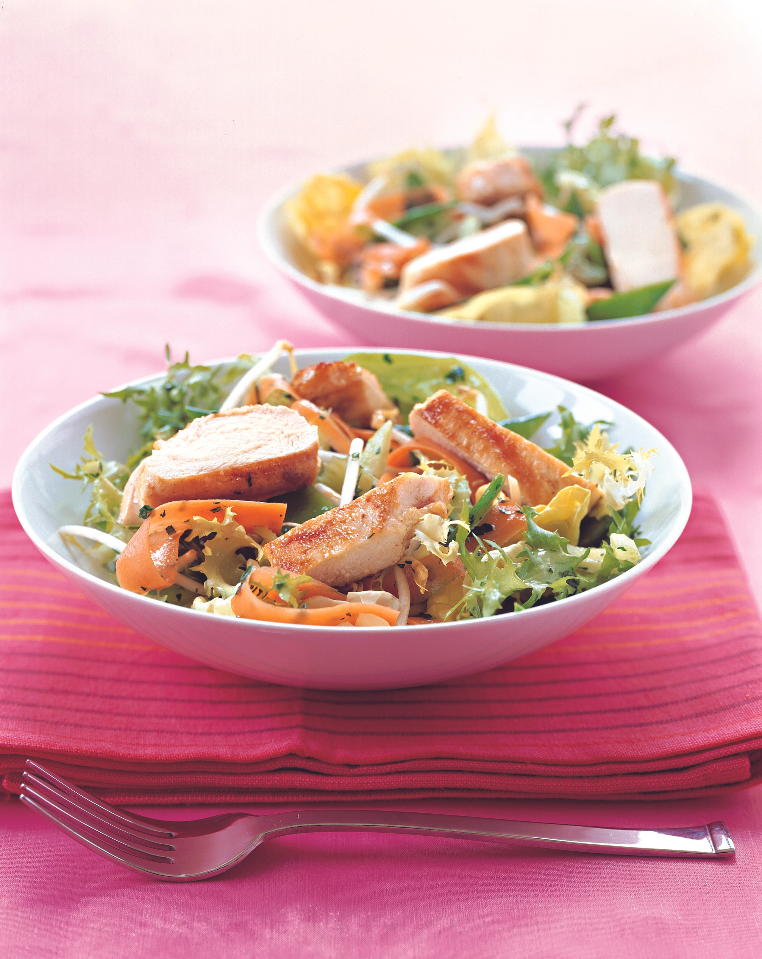 Power-Salat mit Hendl und Sprossen