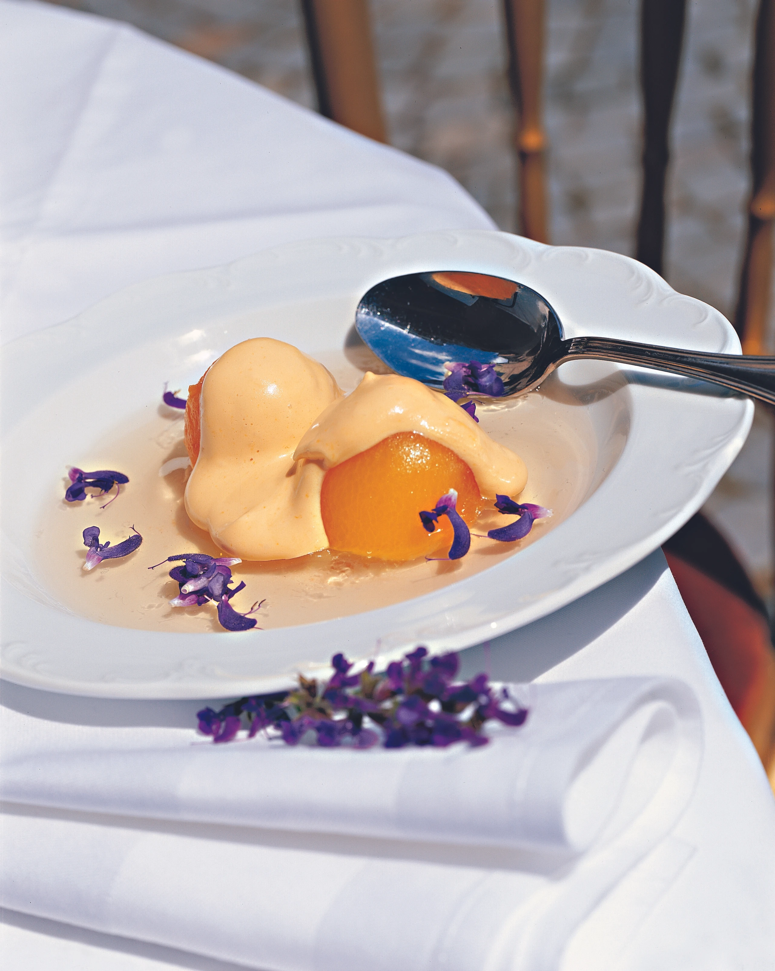 Marillen auf Rieslinggelee