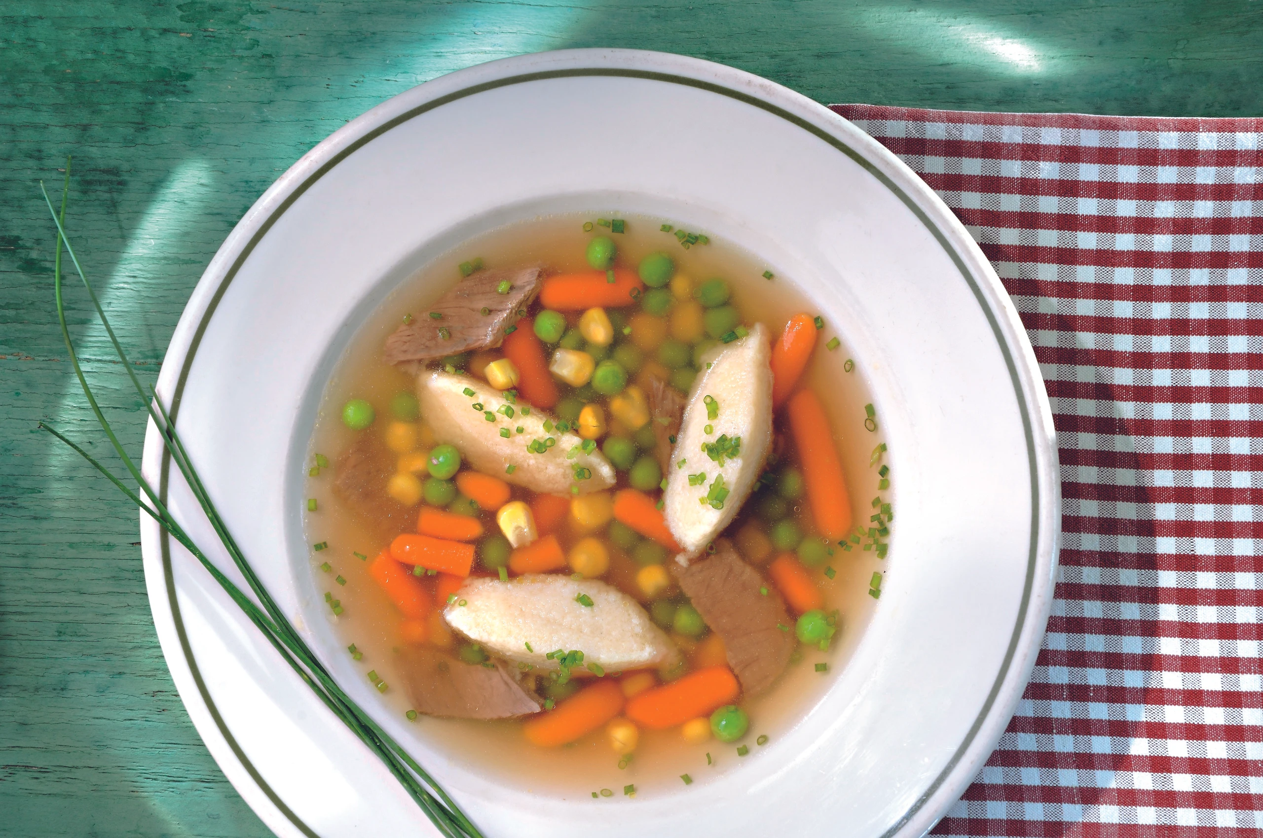 Rindsuppe mit Butternockerln