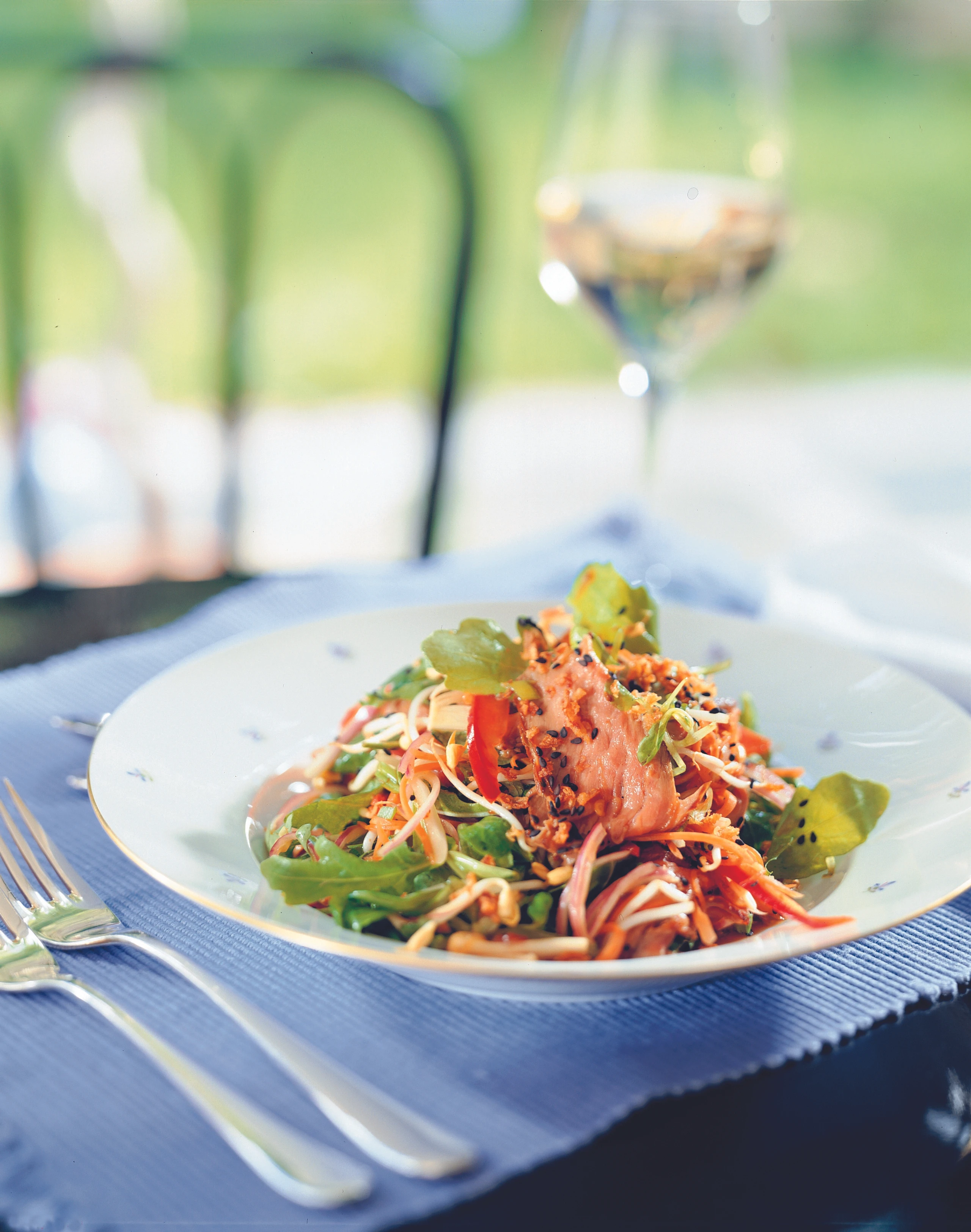 Asiatisch inspirierter Rindfleischsalat