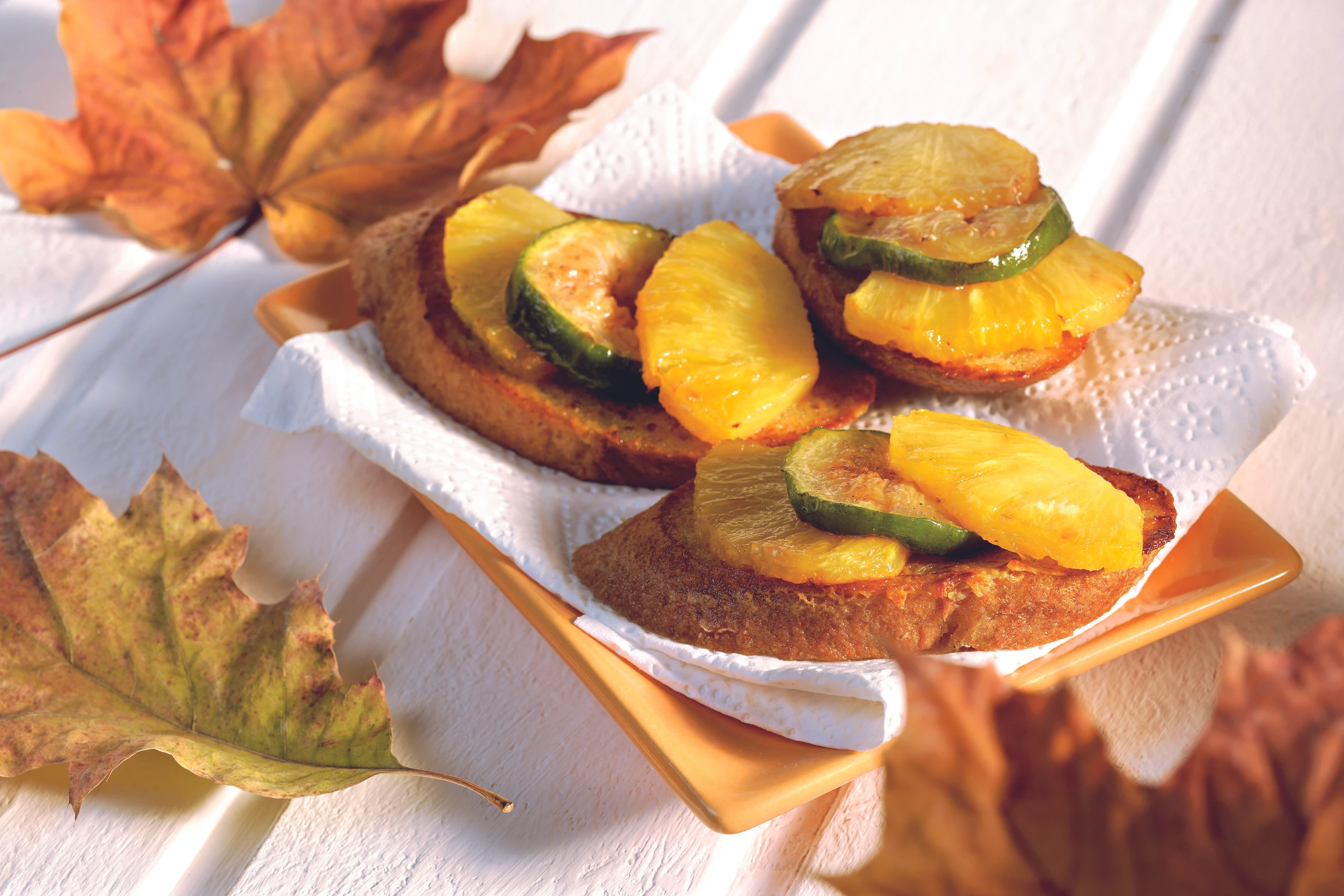 Baguette mit Früchten