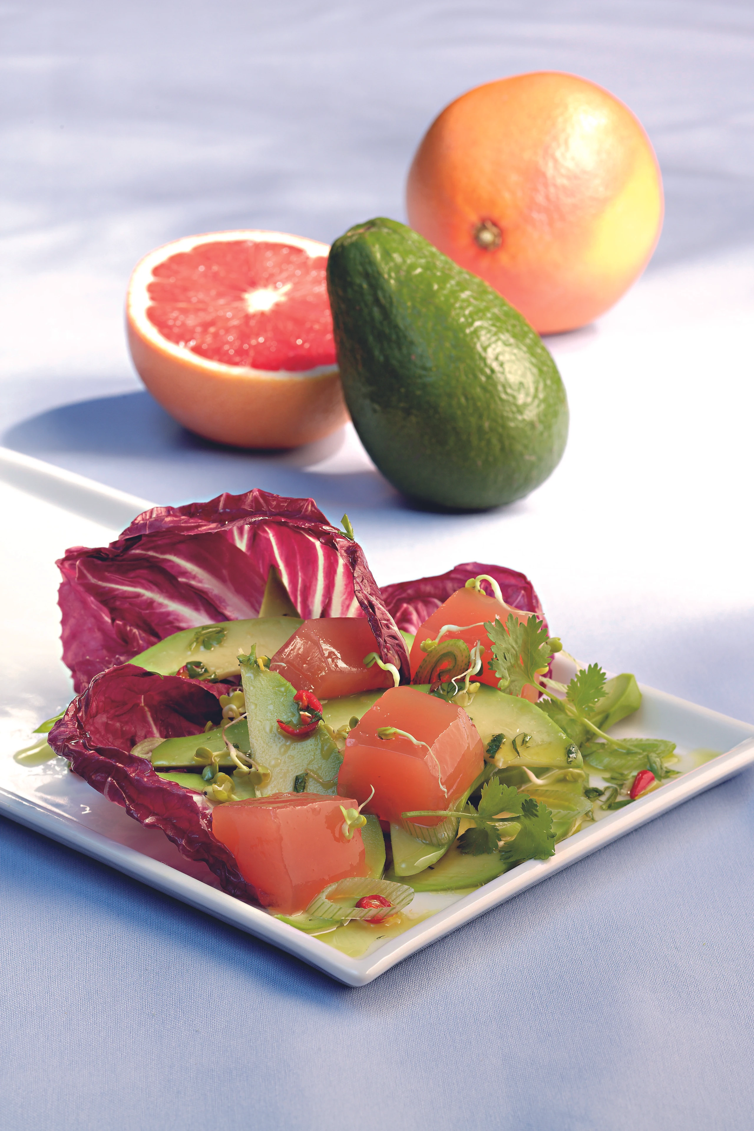 Avocado-Salat mit Grapefruit-Würfeln