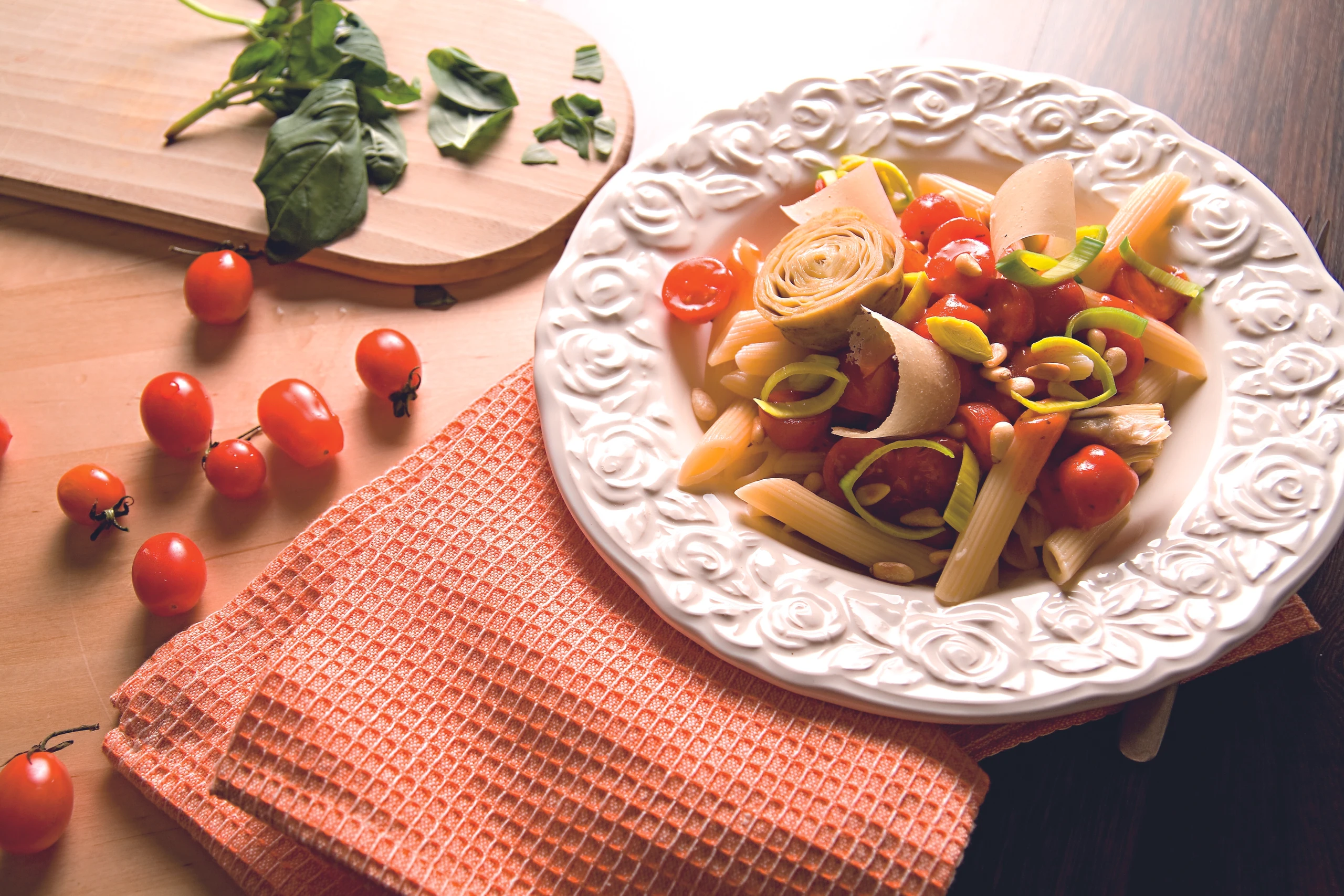 Penne mit Paradeiser-Basilikumsauce