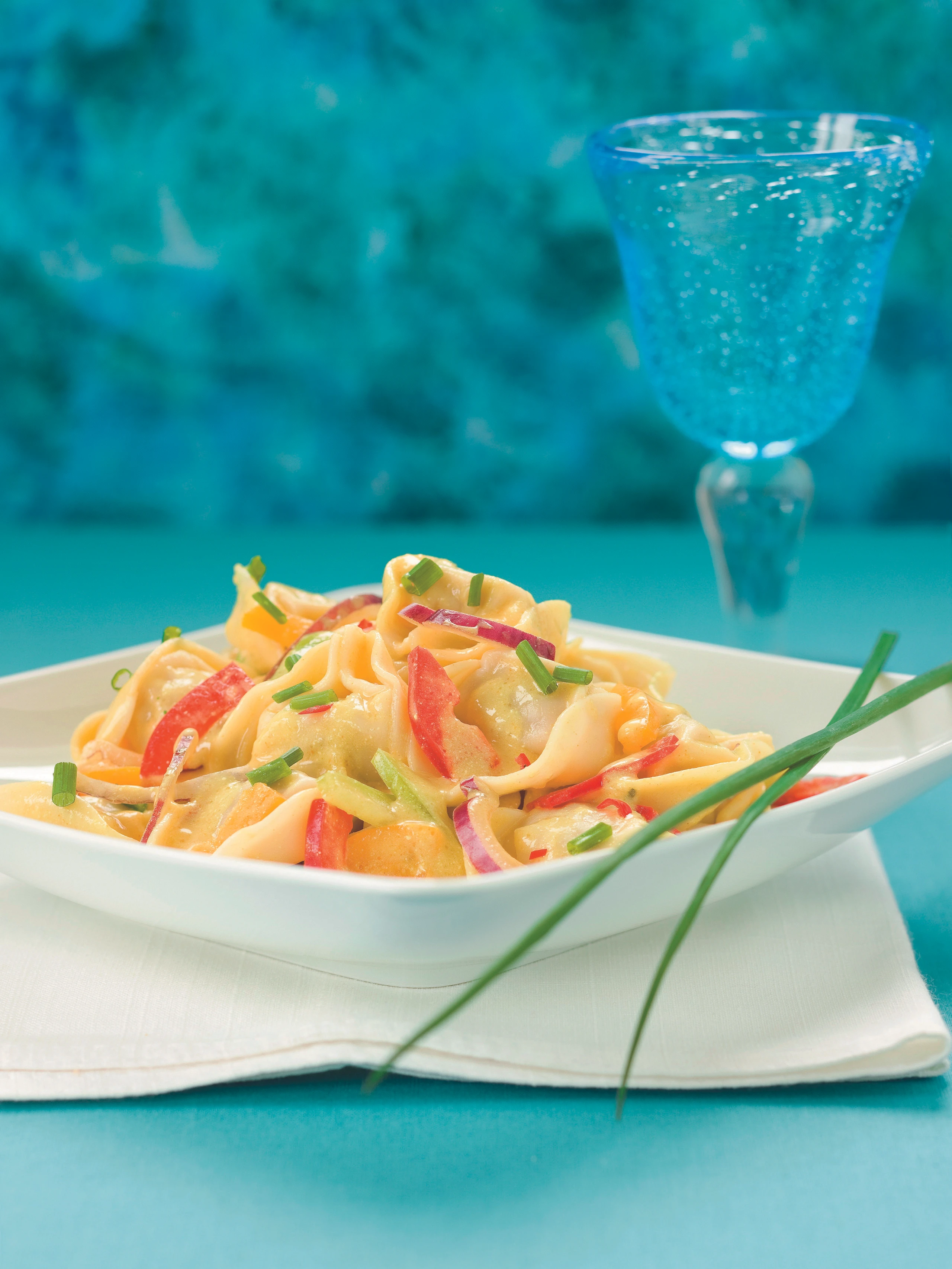 Tortellini mit Currysauce