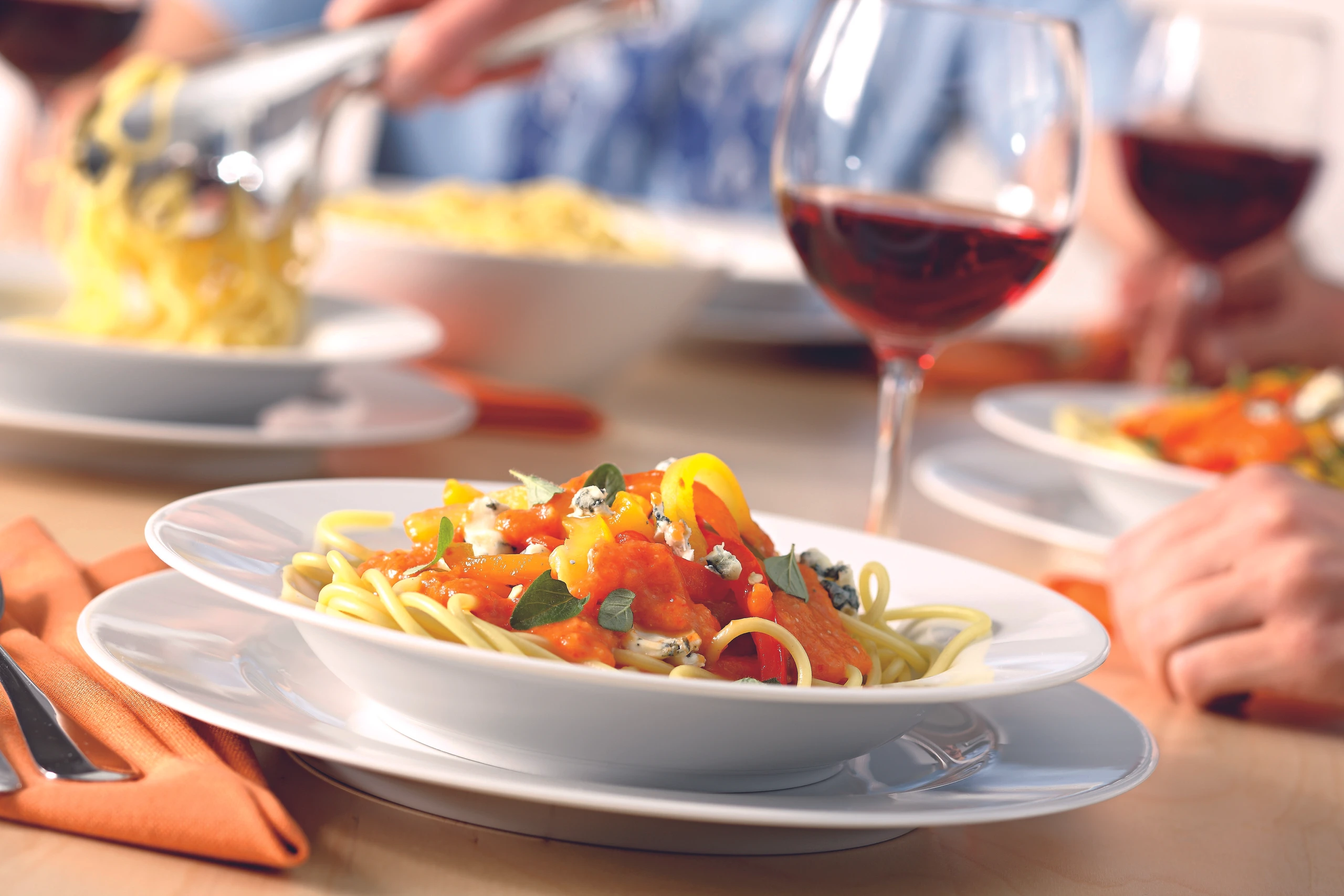 Spaghetti mit Gorgonzola-Paprika-Sauce