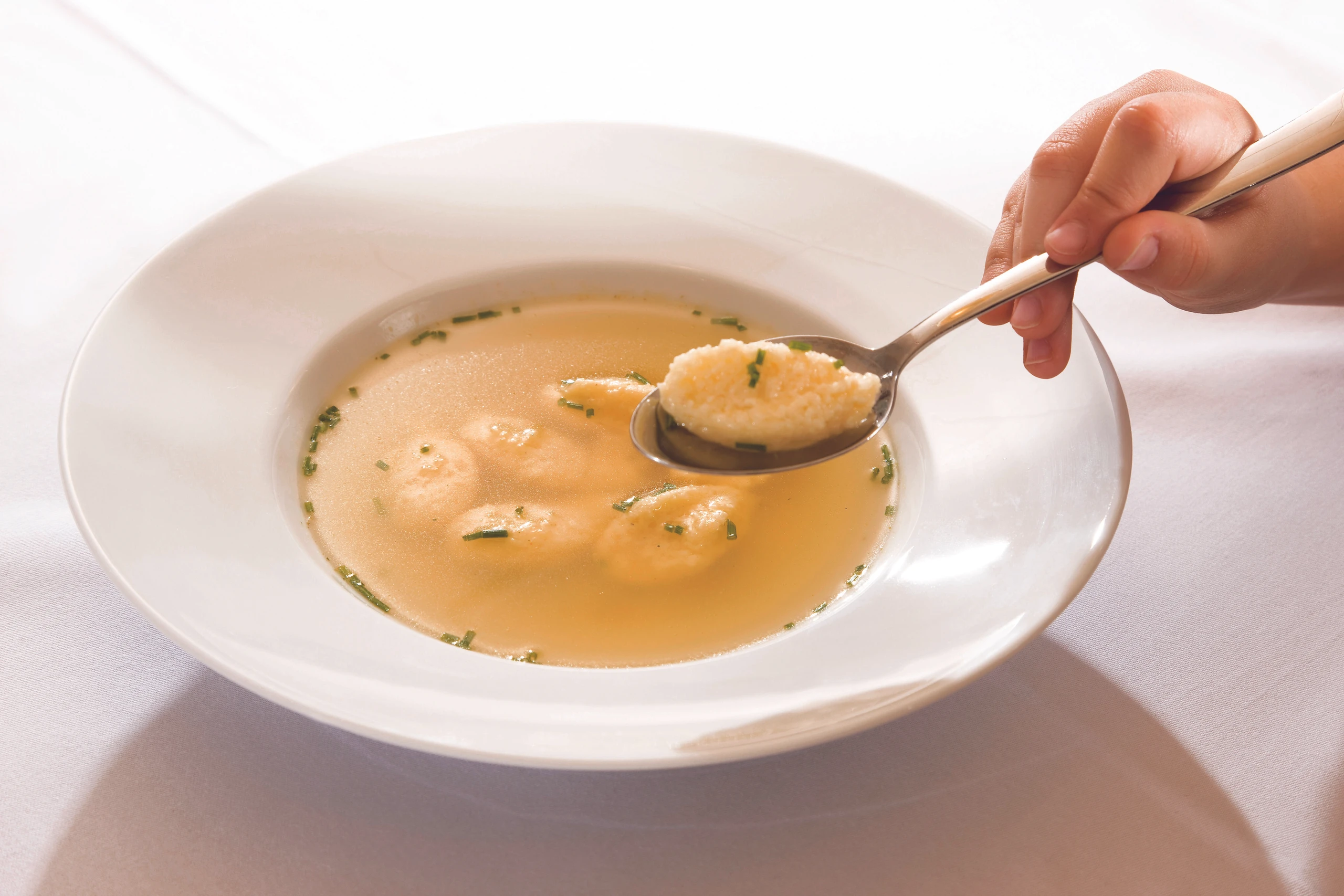 Schnelle Grießnockerlsuppe