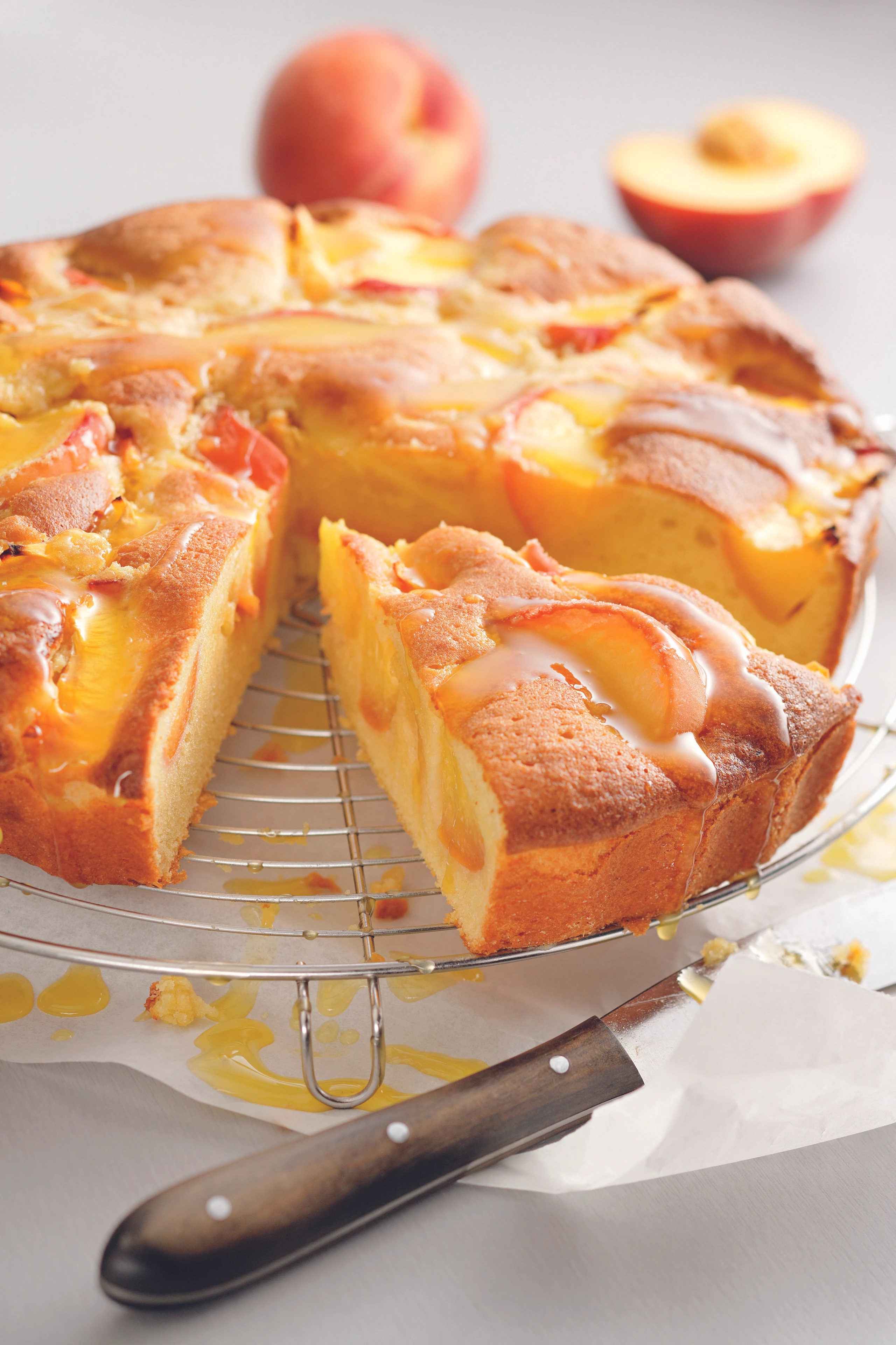 Pfirsichkuchen mit Marzipan