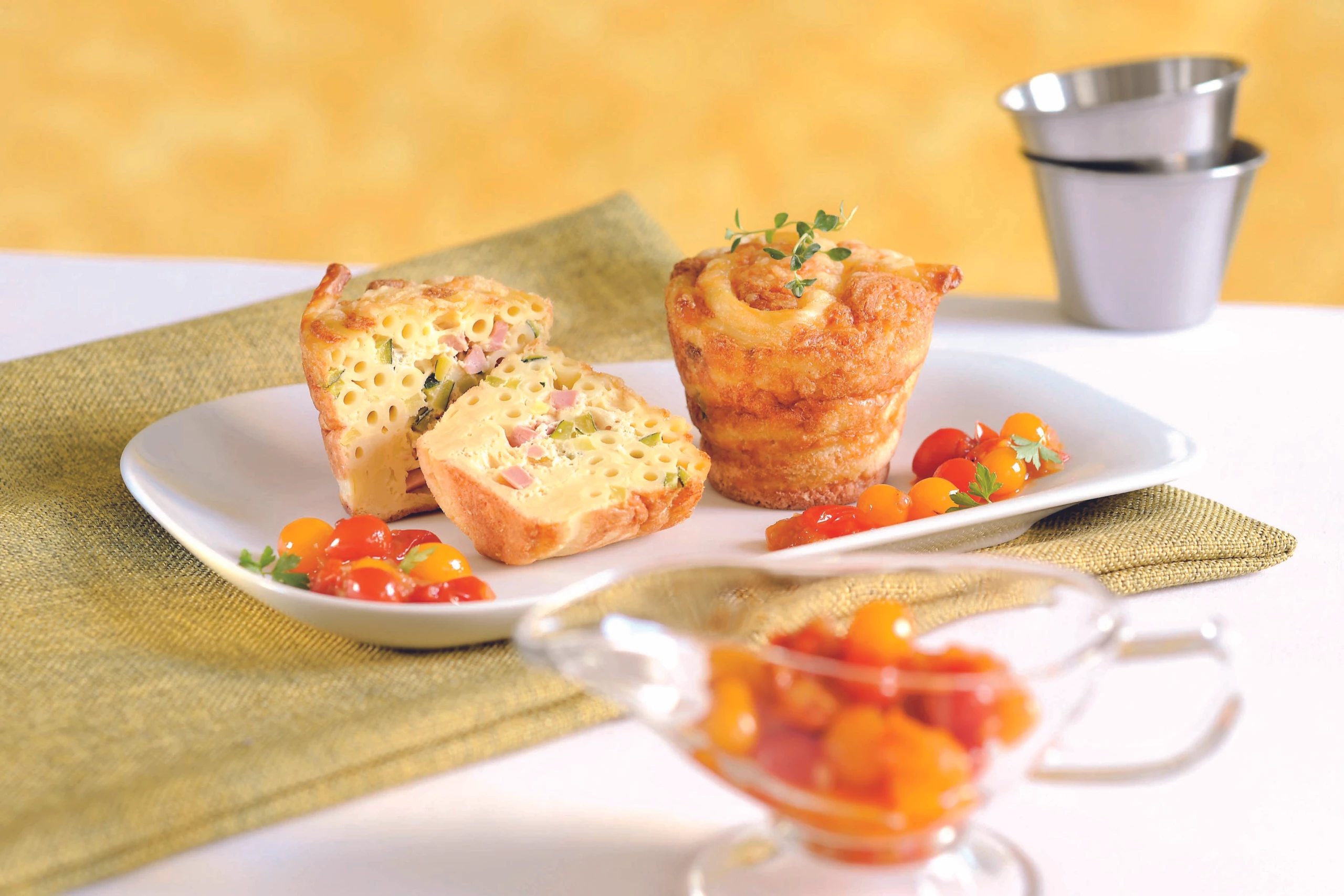 Makkaroniauflauf mit Schinken und Zucchini