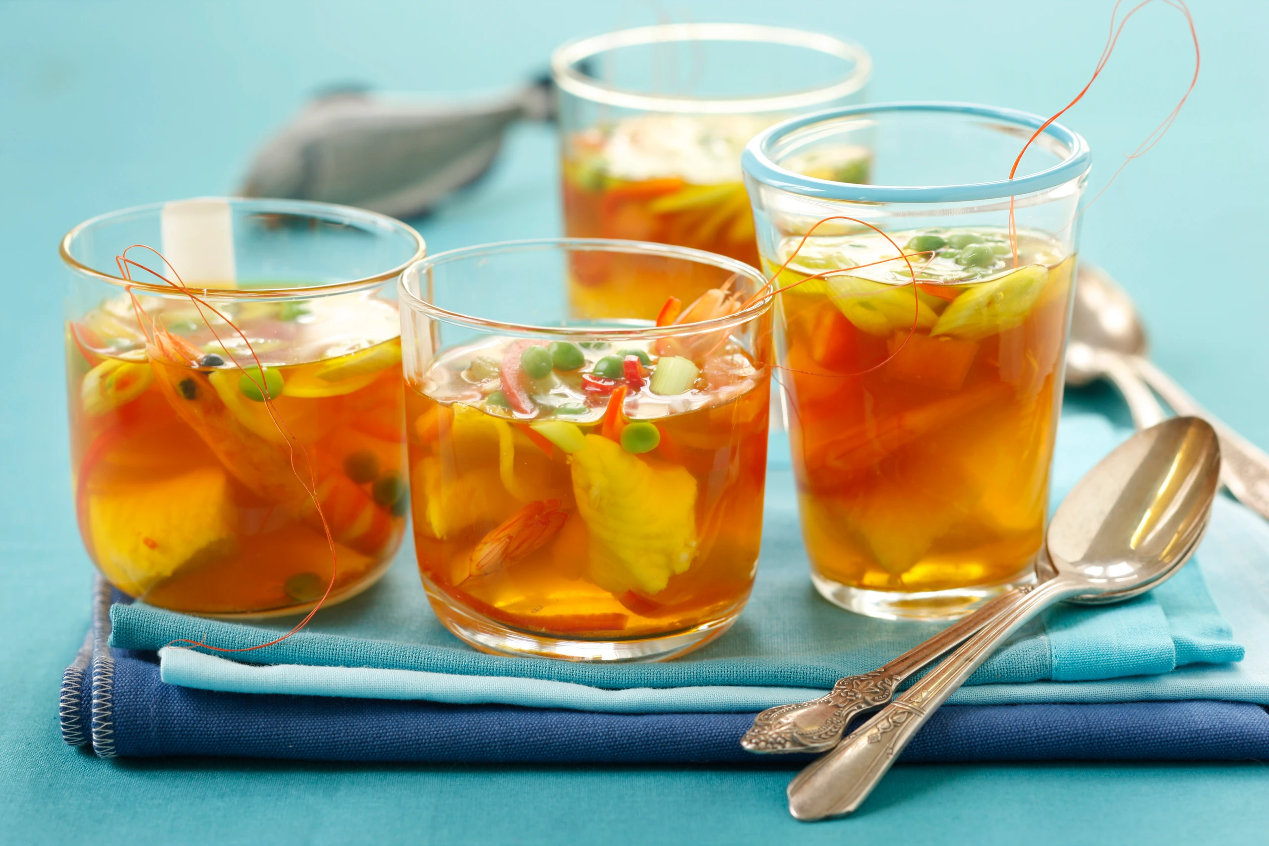 Fischsuppe mit Garnelen