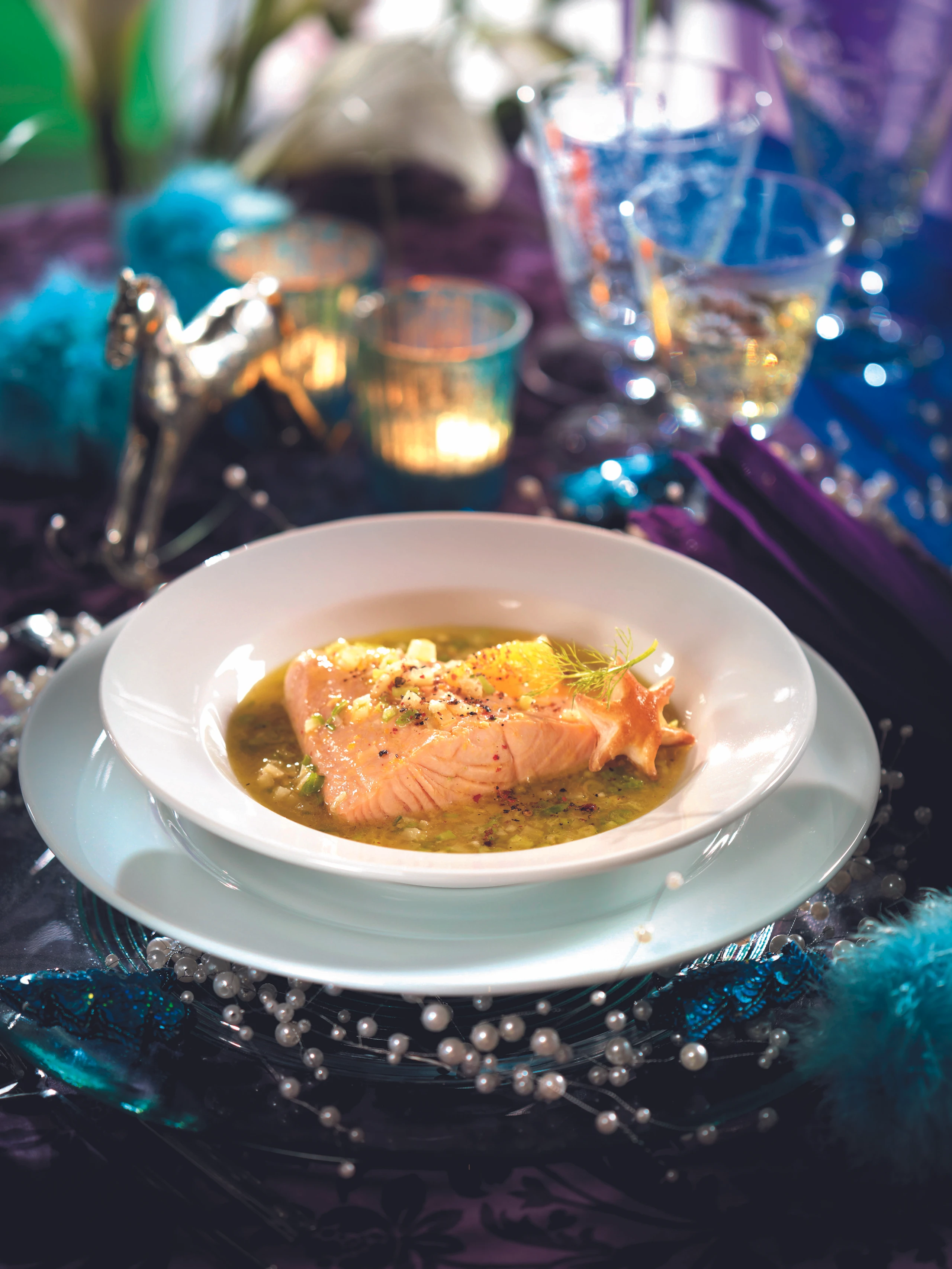 Lachsfilet mit Fenchel-Orangenfond