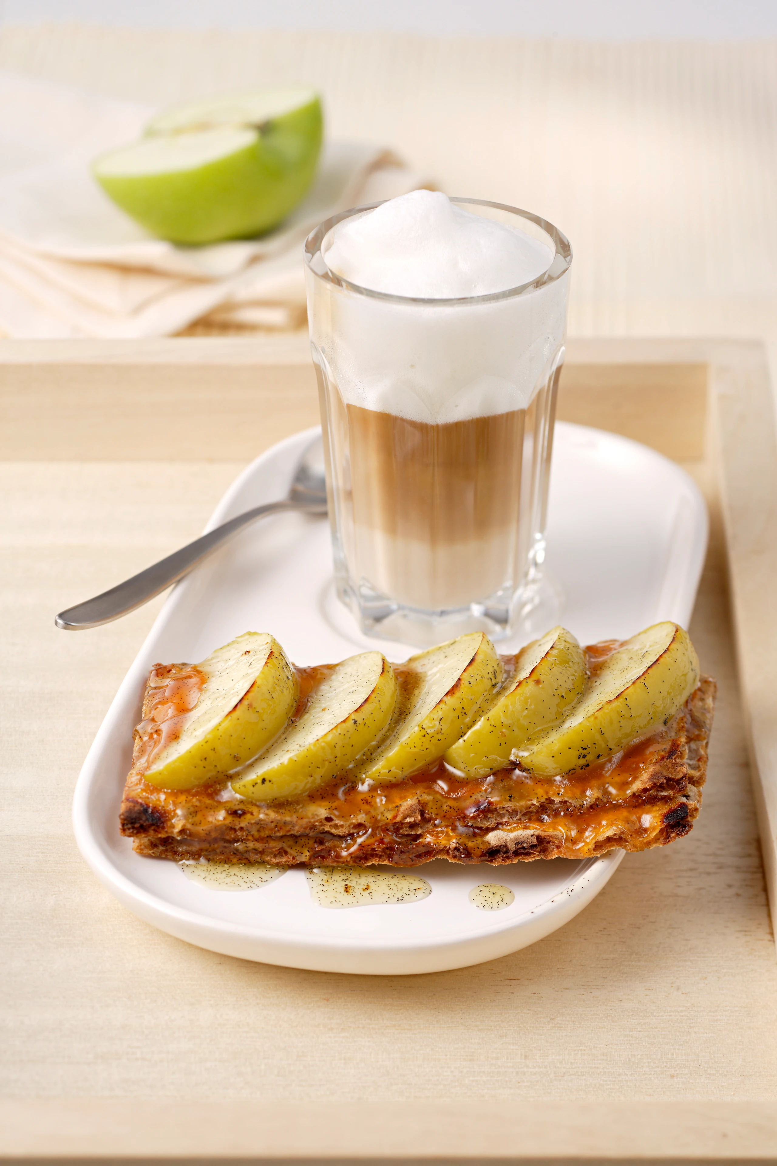 Apfeltörtchen mit Knäckebrot