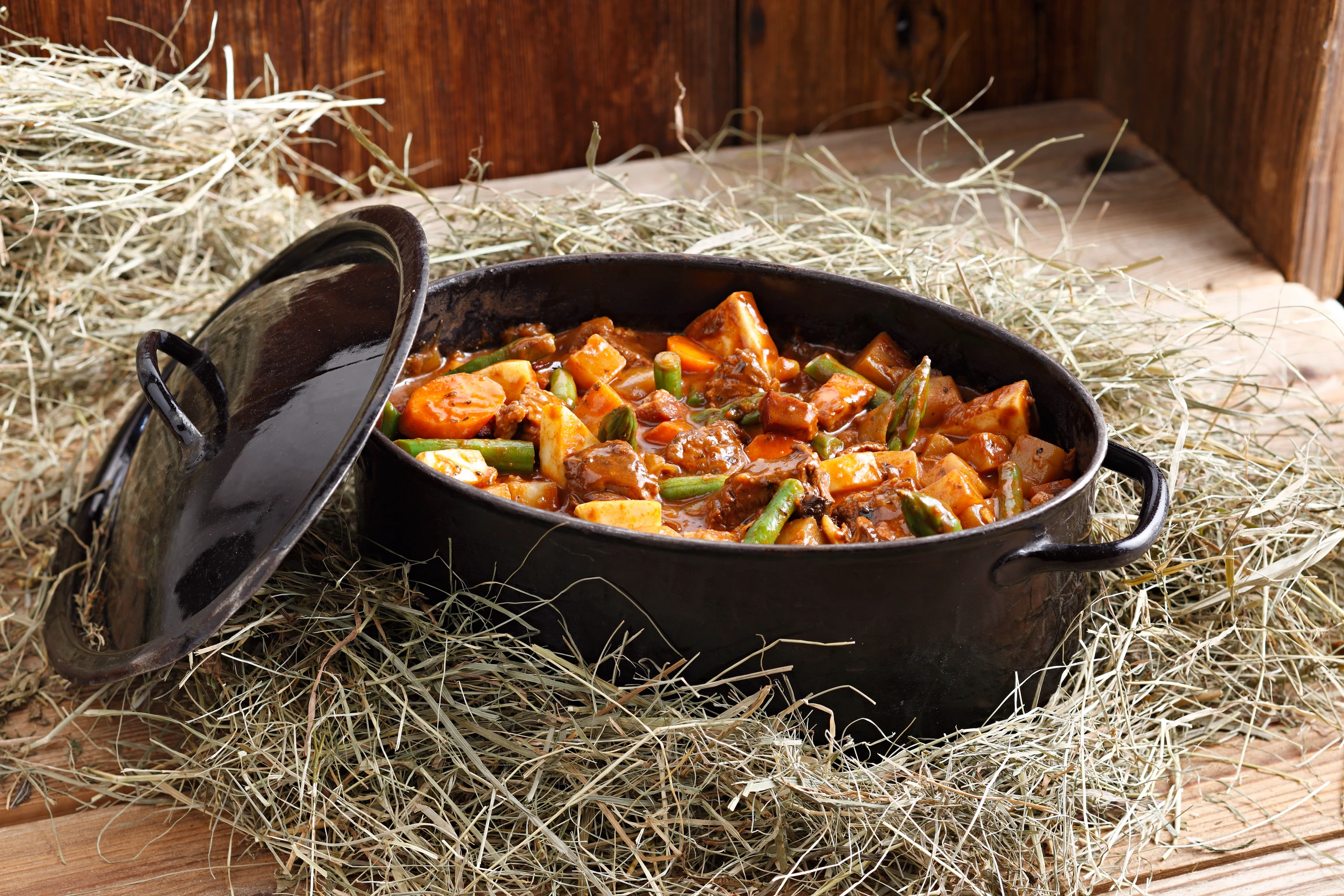 Rindfleischtopf mit Maibockbier und Gemüse