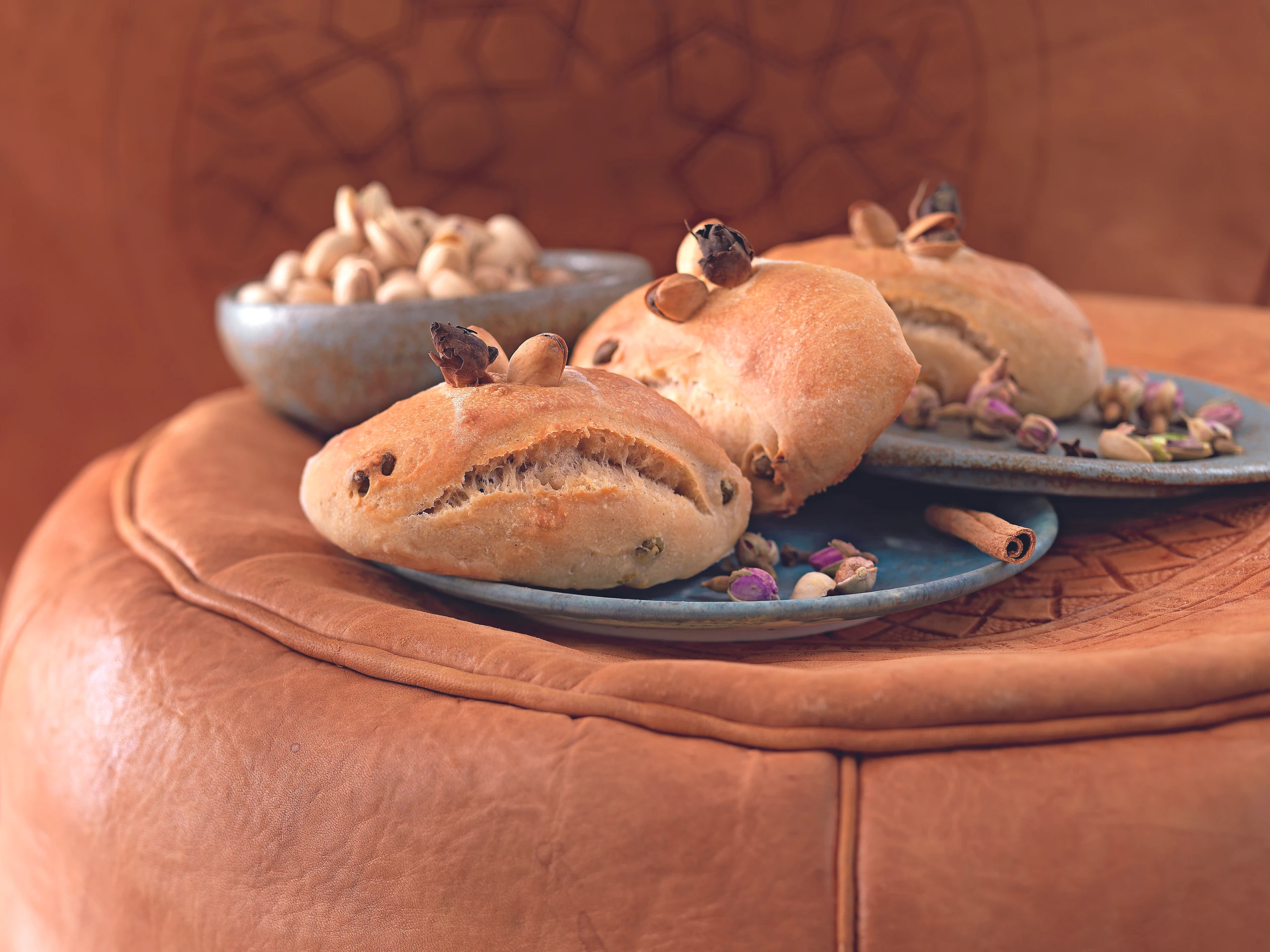 Rosenbrötchen mit Pistazien