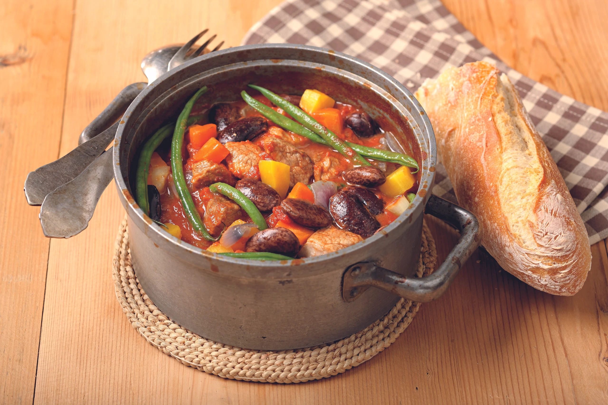 Schweinsragout mit Käferbohnen