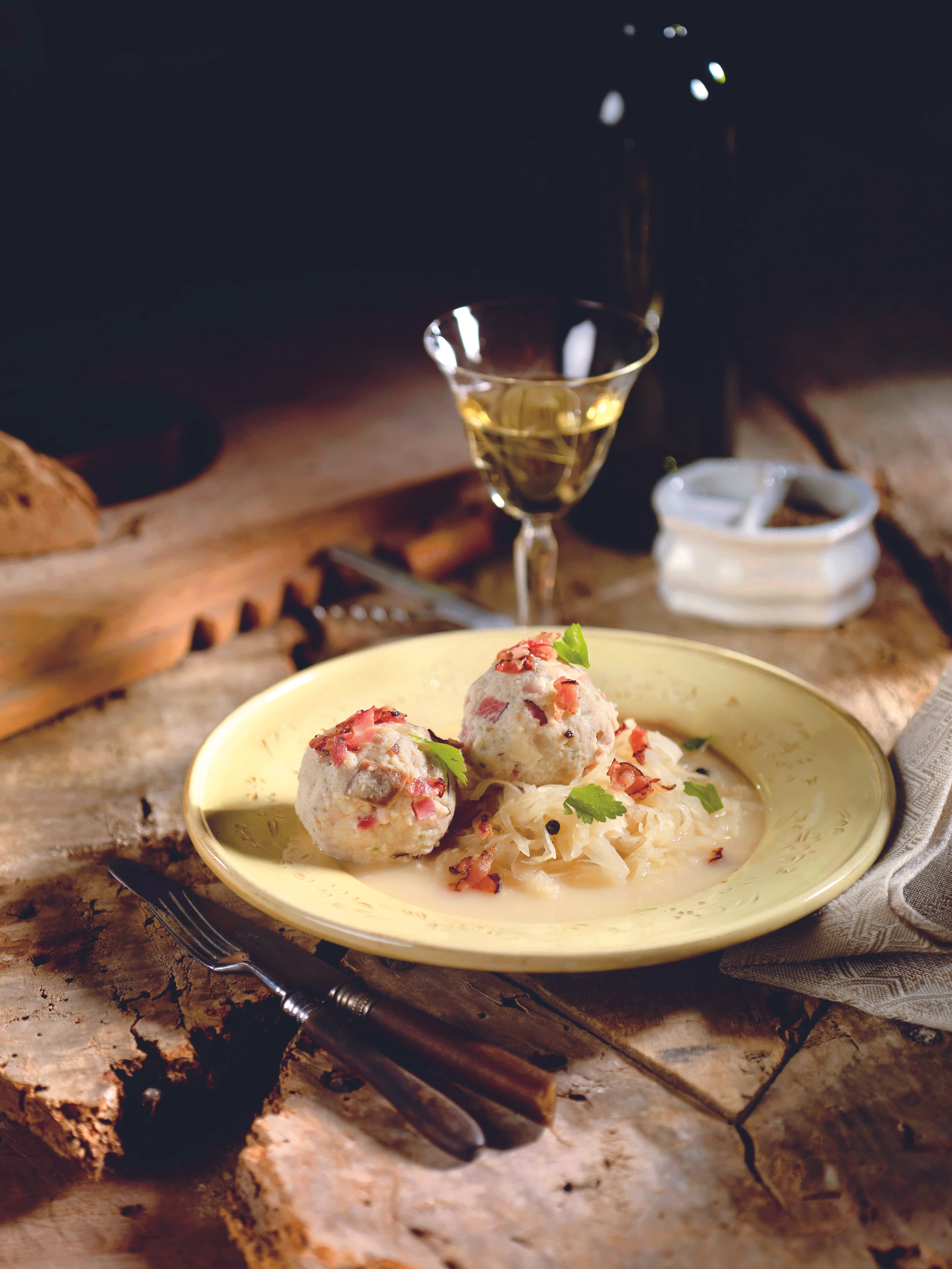Speckknödel mit Sauerkraut