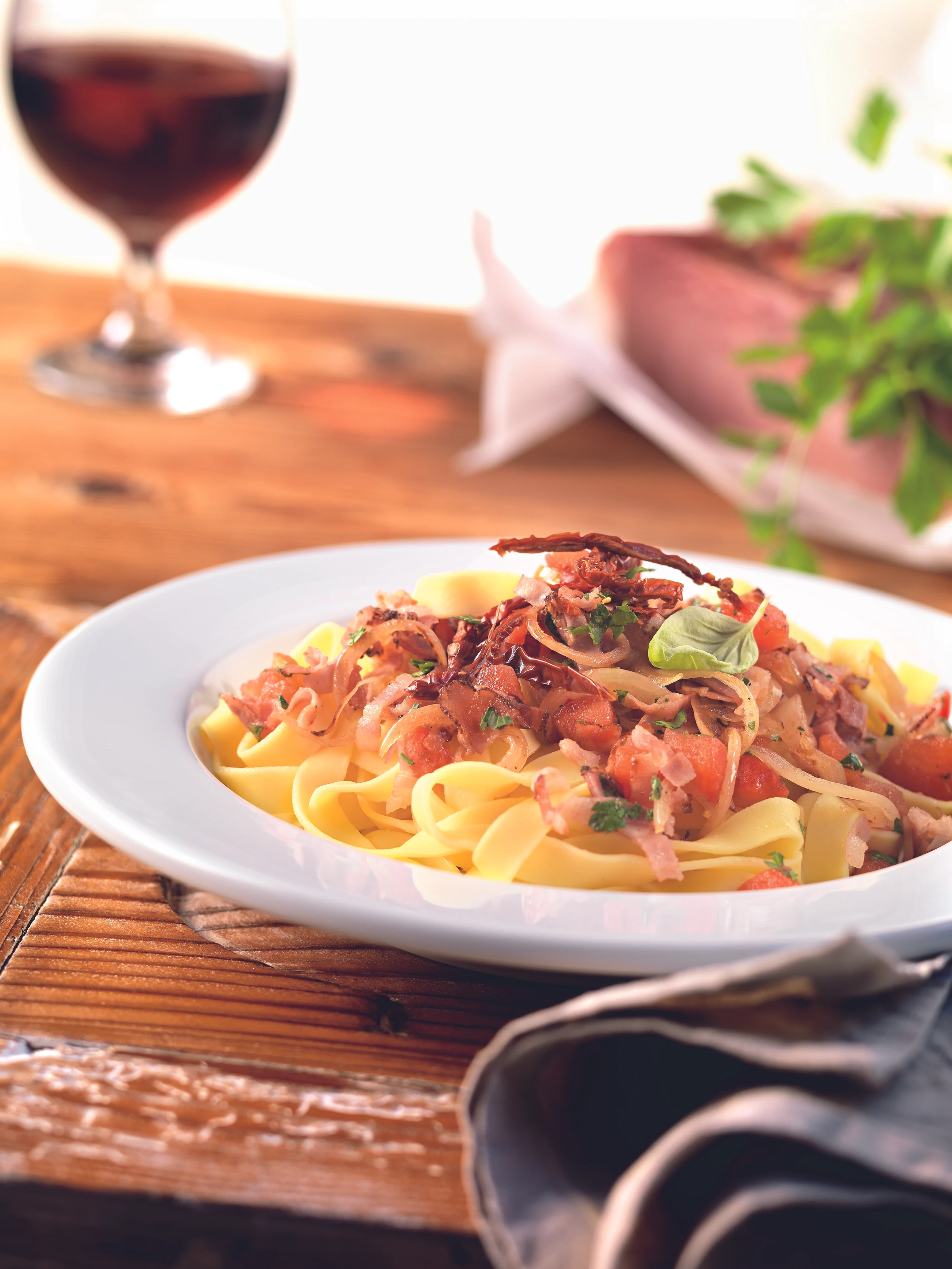 Bandnudeln mit Speck