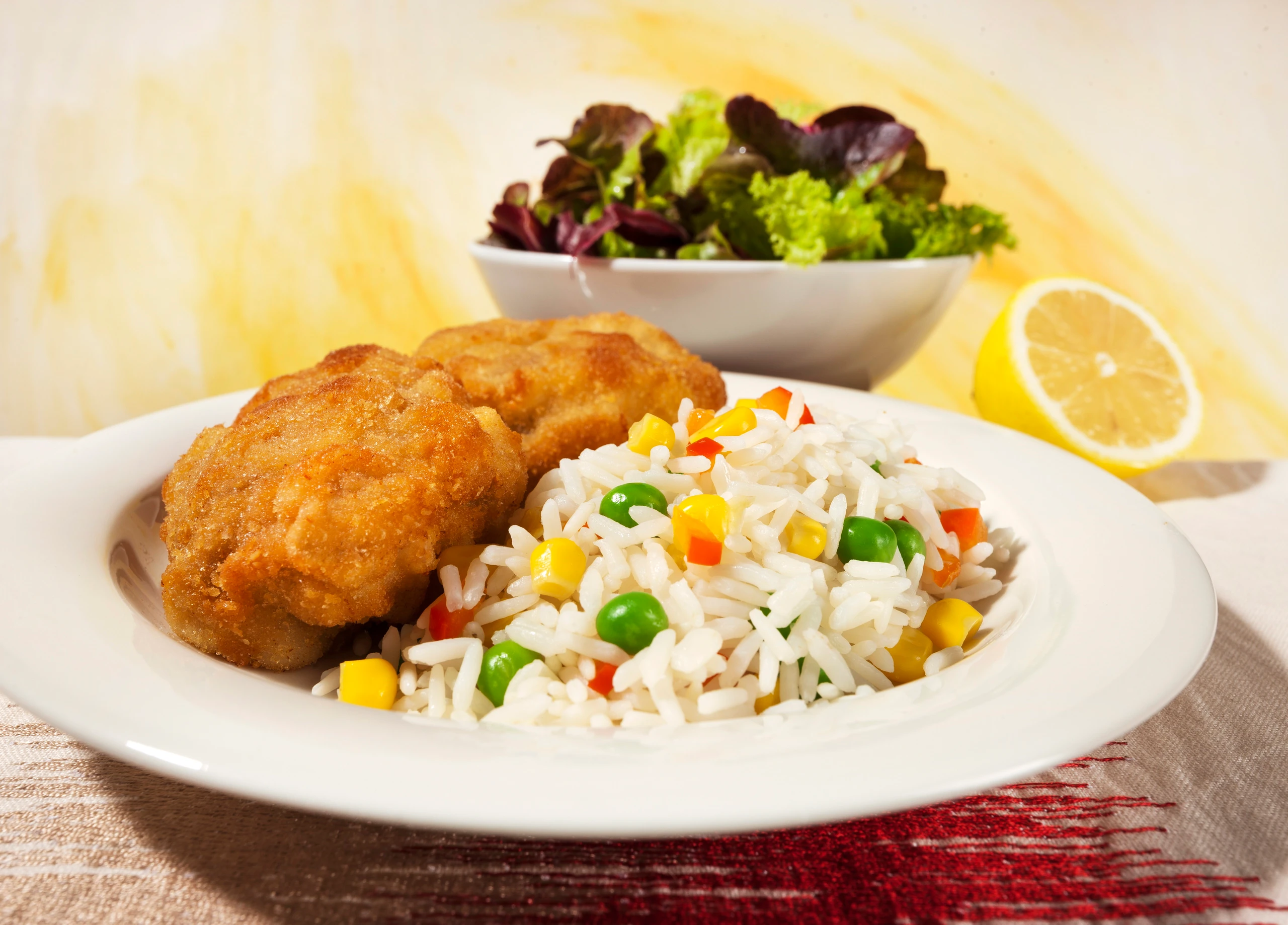 Cordon bleu mit Gemüsereis