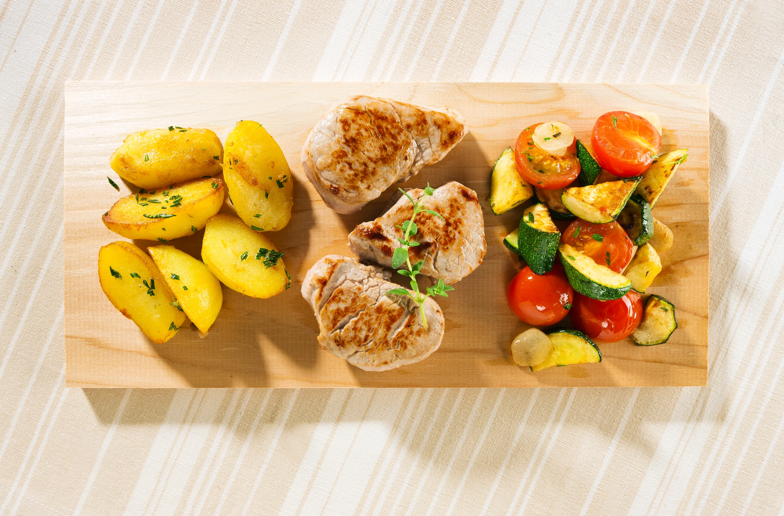 Schweinsfilet mit Gemüse