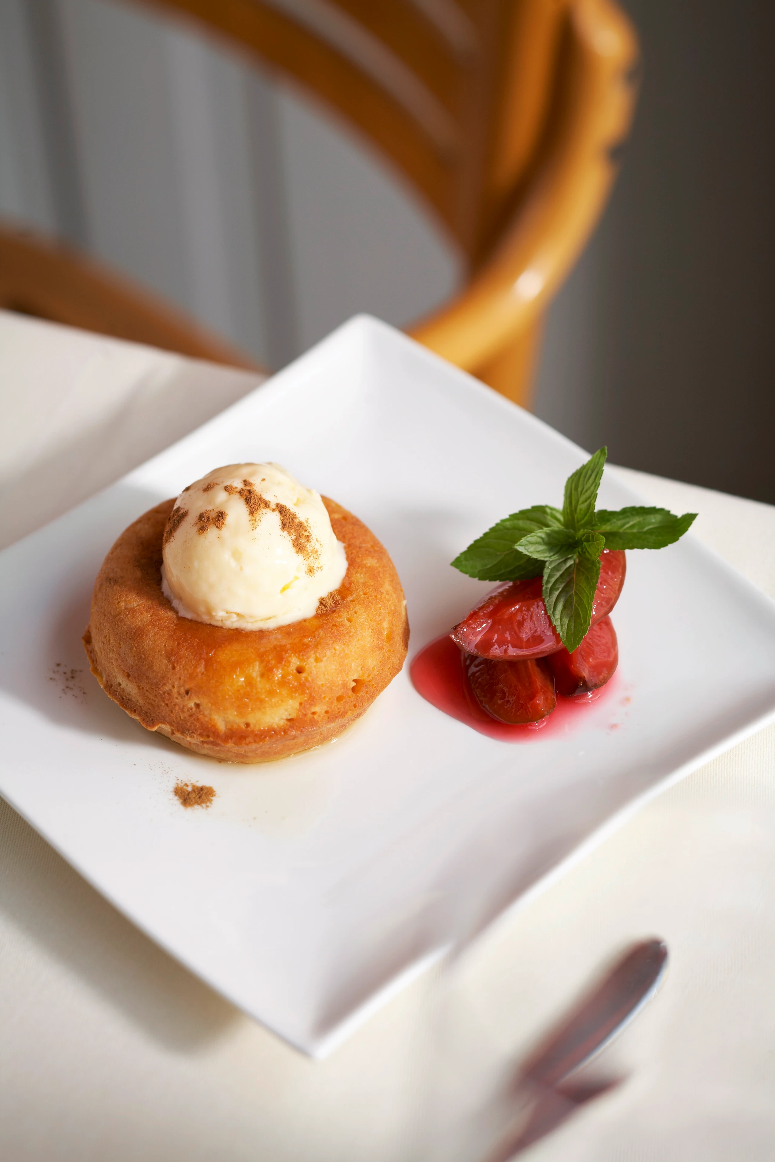 Besoffene Lisl mit Zimteis