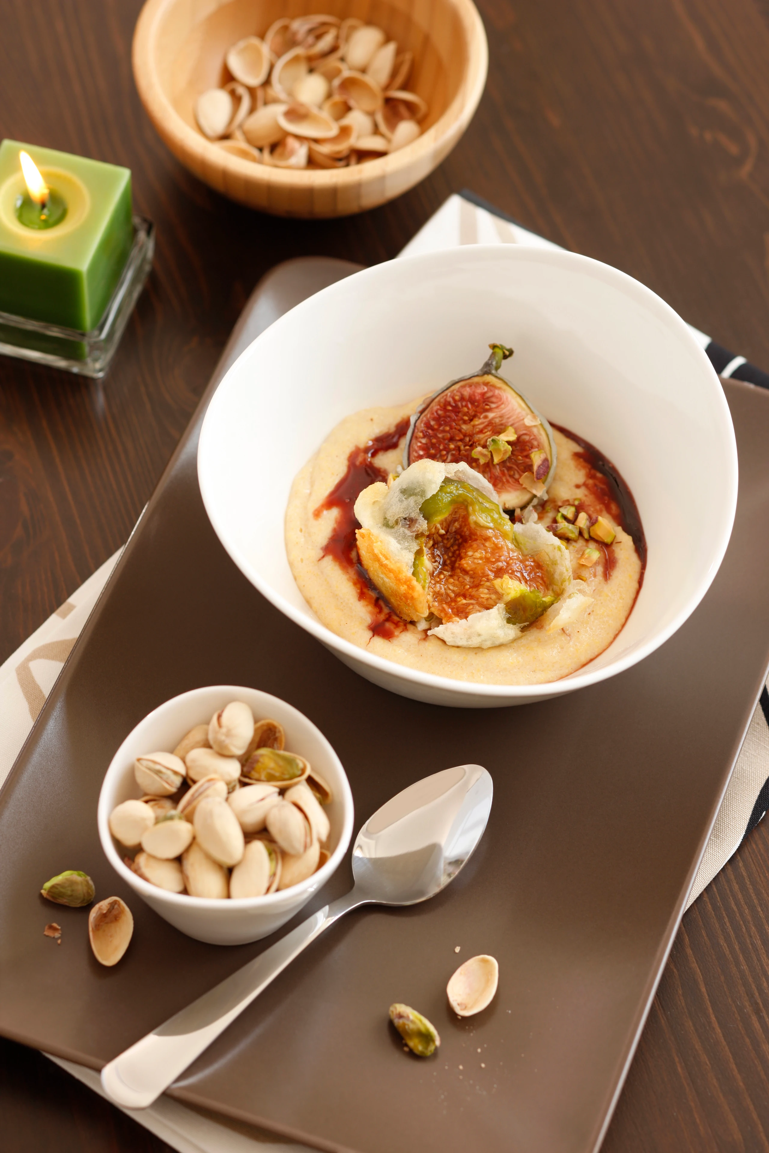 Zimtpolenta mit Knusperfeigen