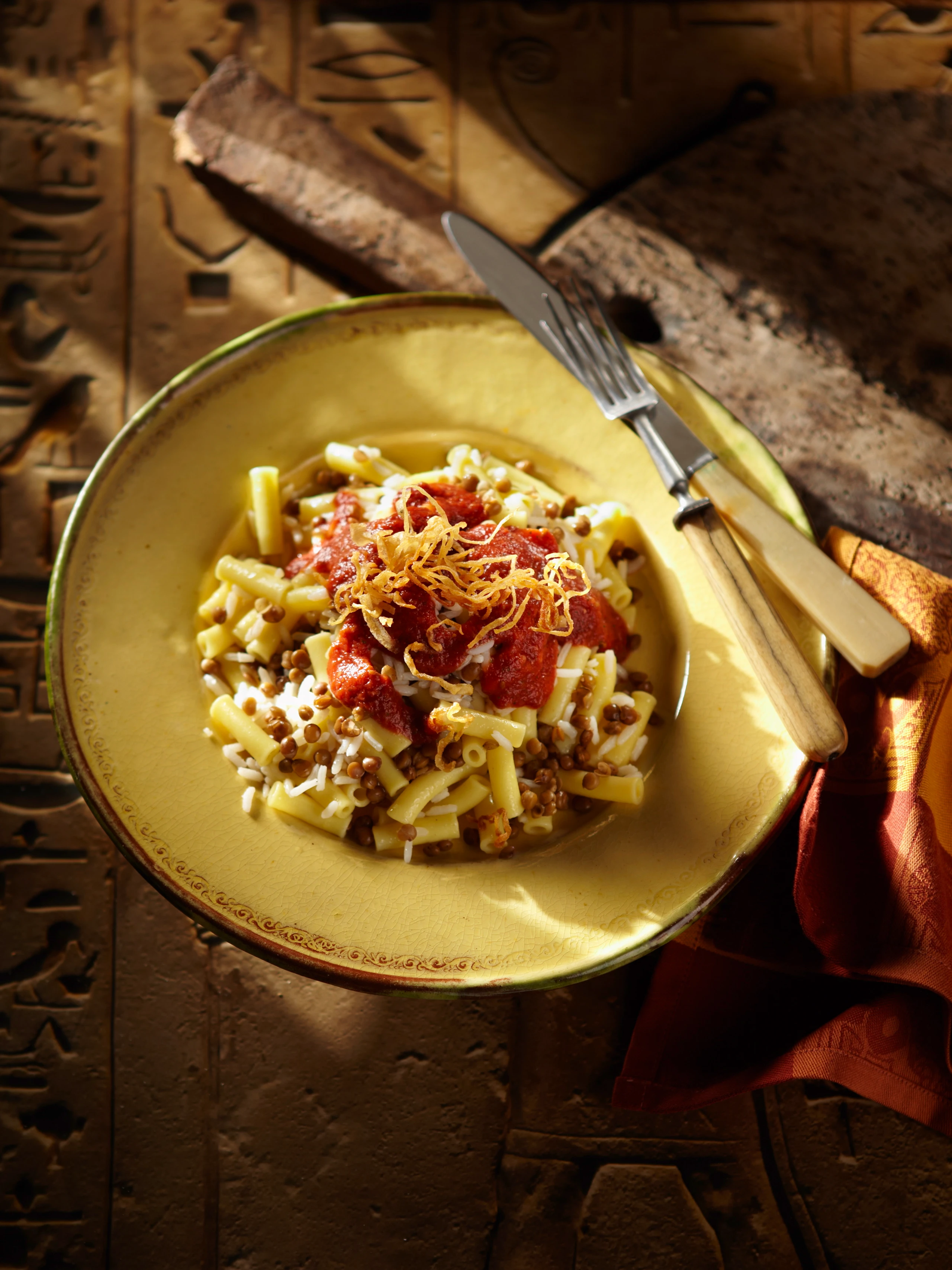 Kushari: Ägyptische Reis-Nudelpfanne