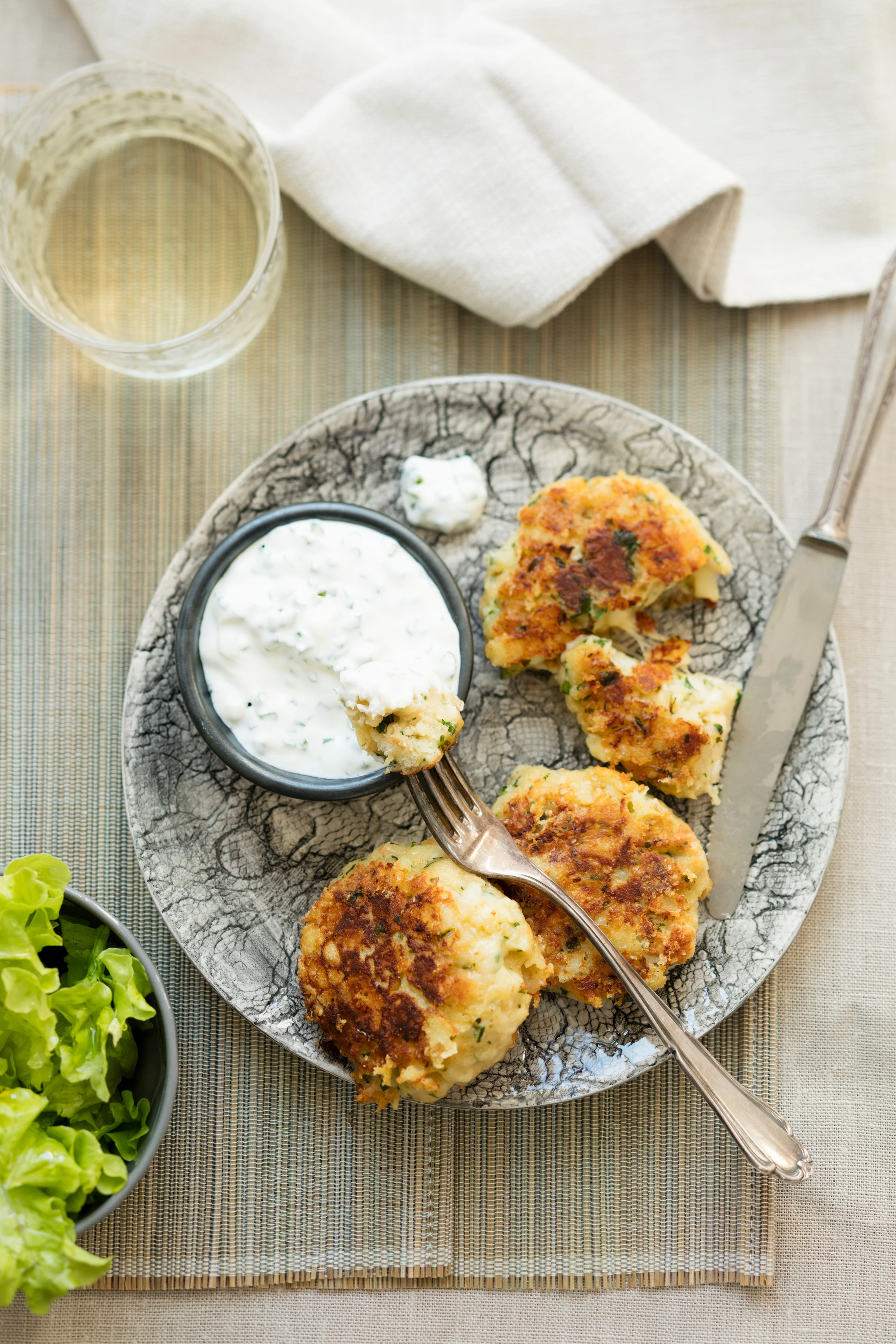 Käselaibchen mit Schnittlauchsauce