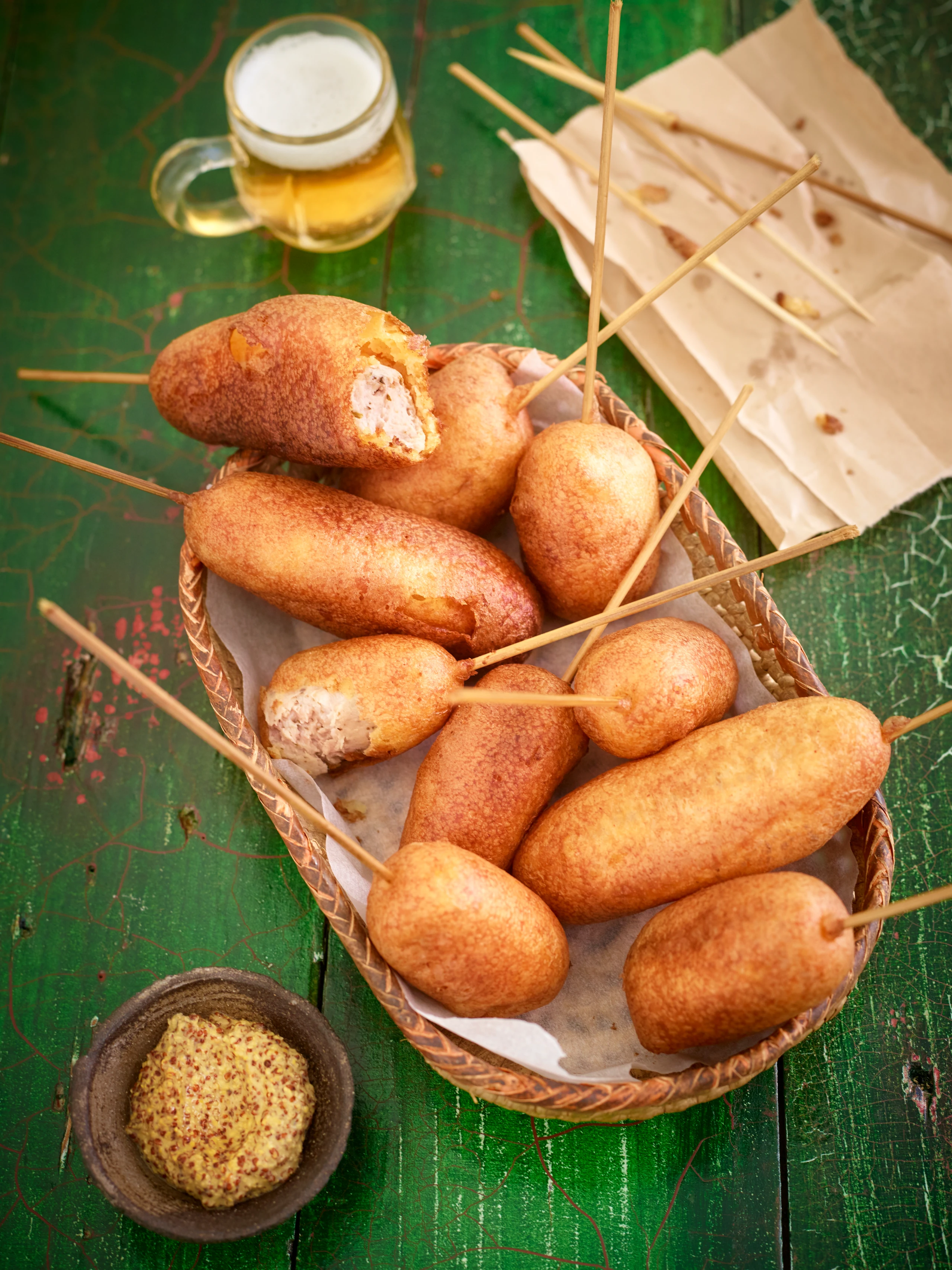 Corn Dogs mit Weißwurst und Nürnberger Bratwurst