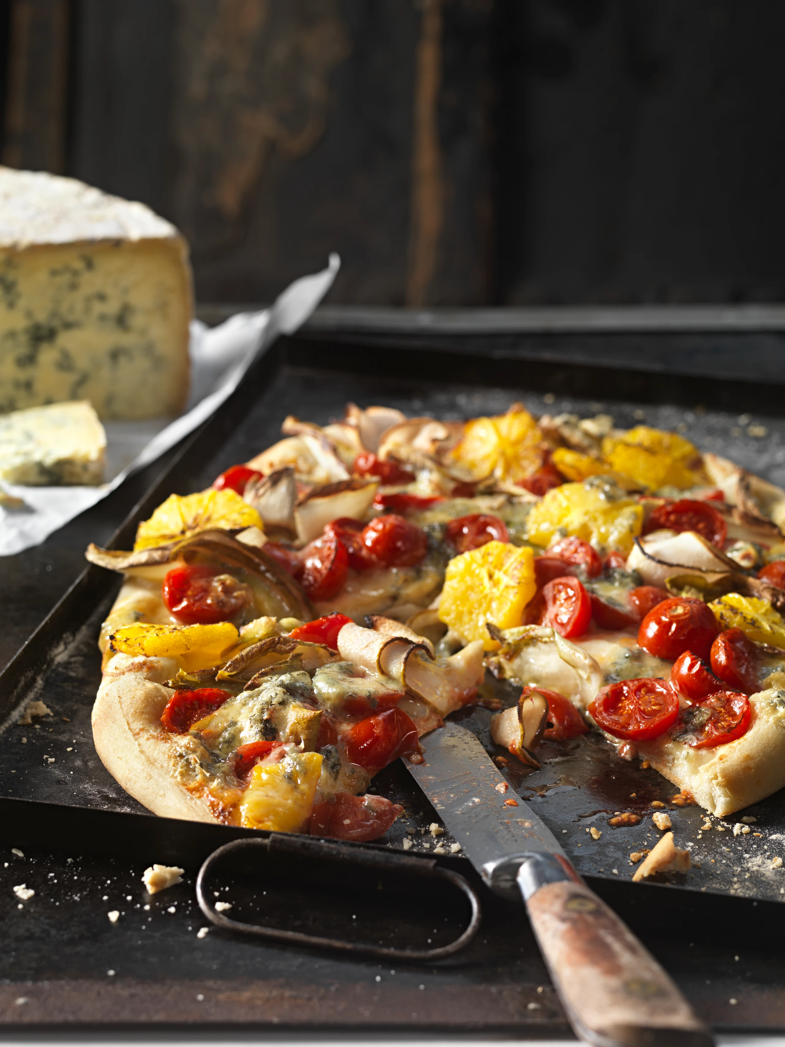 Käsetarte mit Orangen und Chicorée