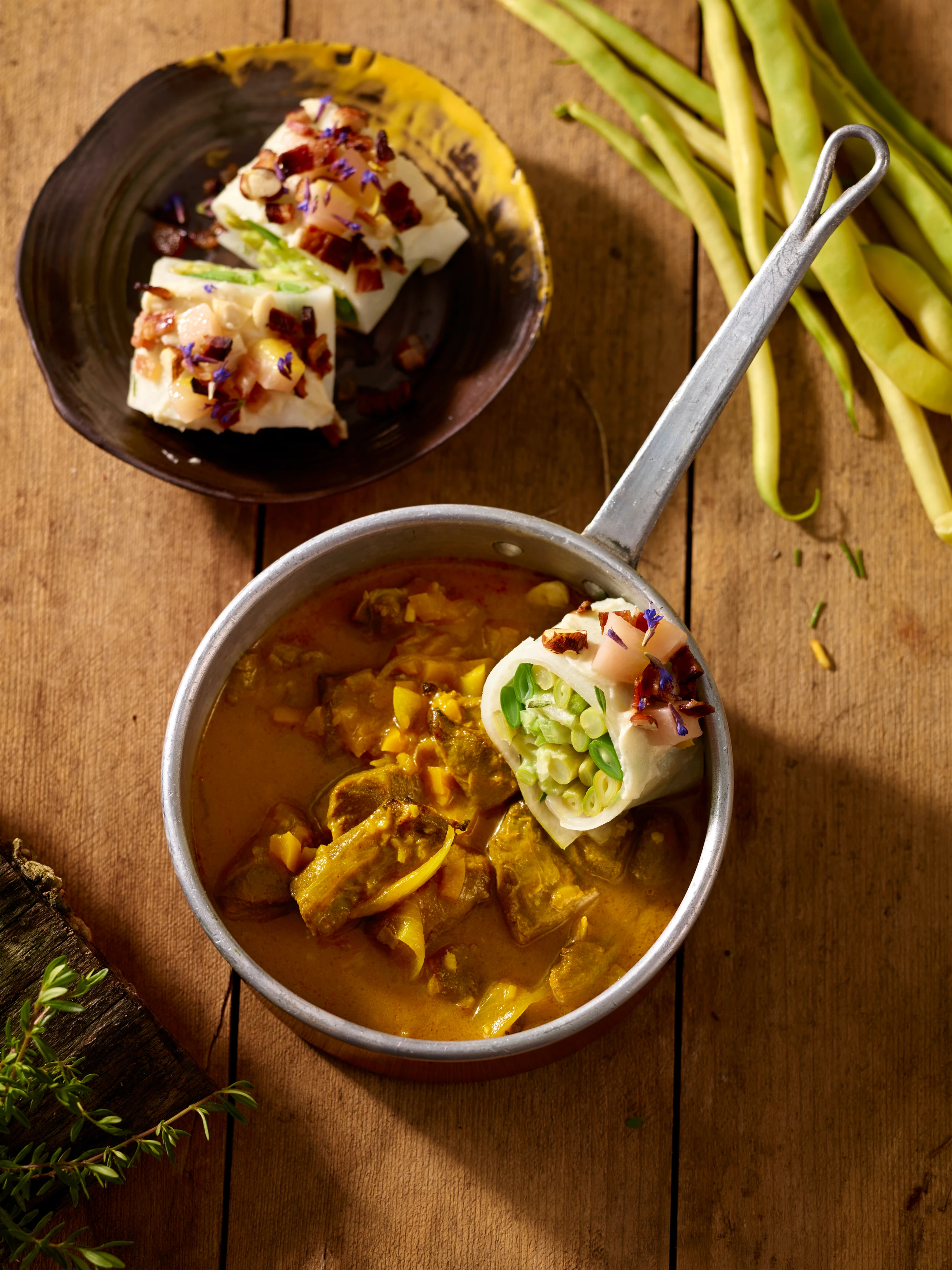 Rehcurry mit Bohnen-Kohlrabi-Strudel