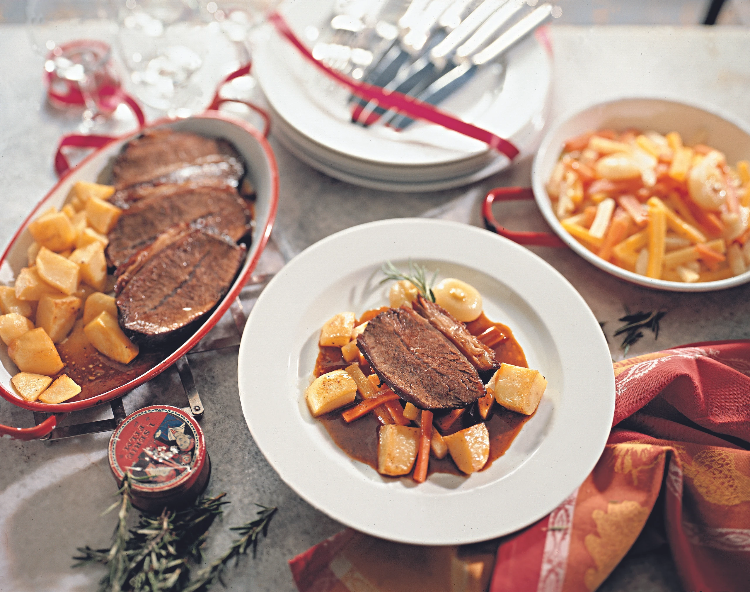 Geschmorter Rindsbraten mit Wurzelgemüse