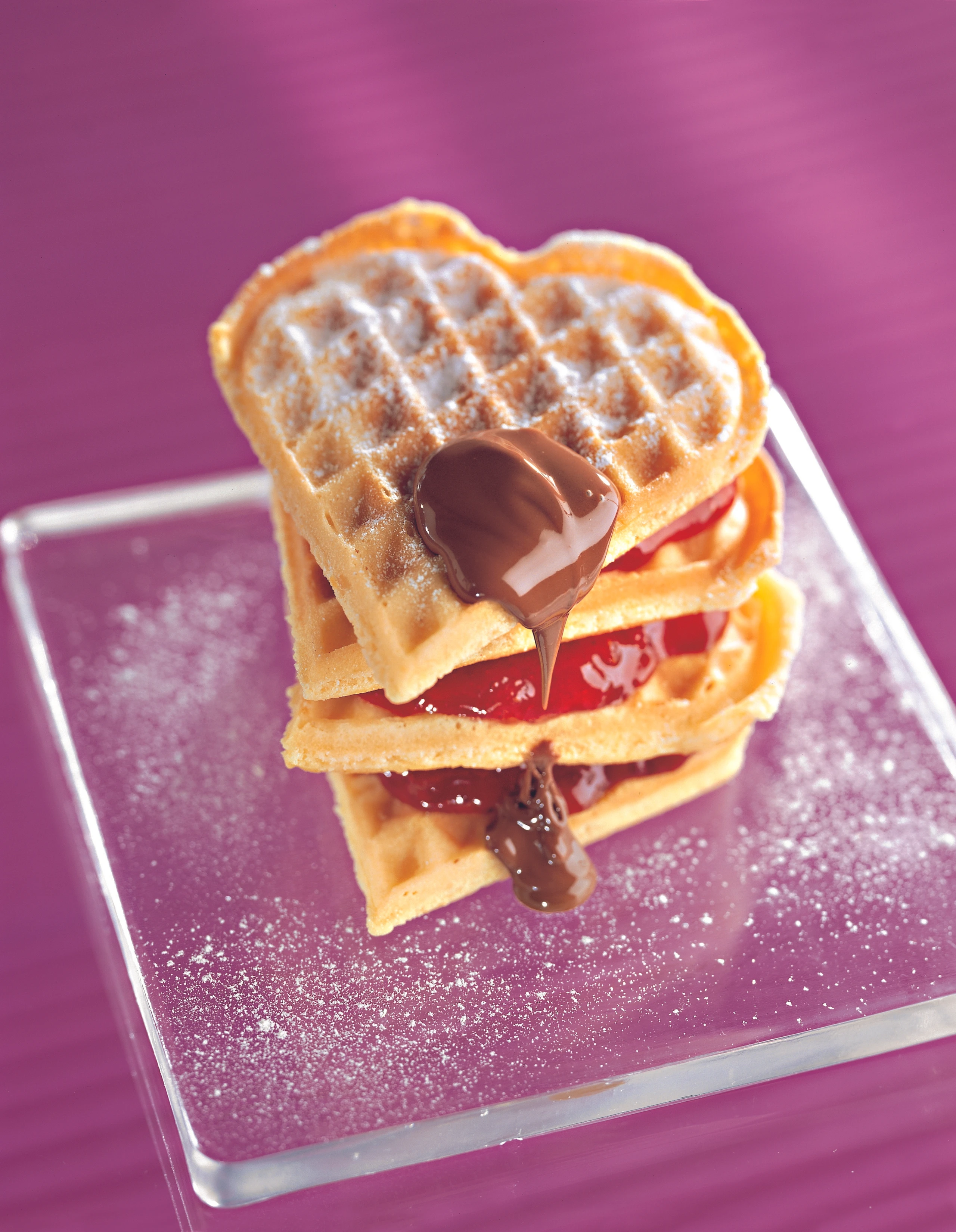 Waffel-Türmchen mit Marmelade