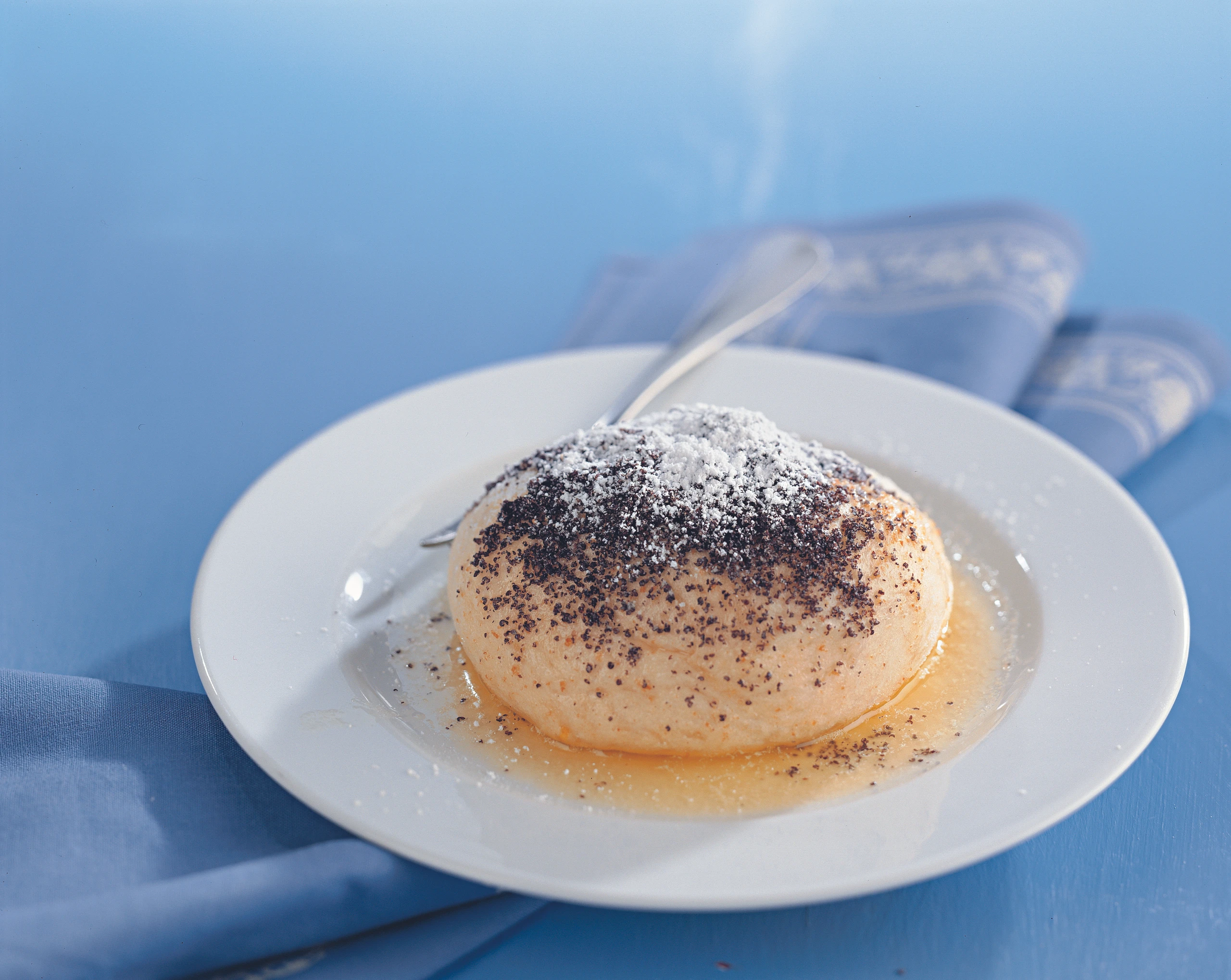 Germknödel mit Mohn
