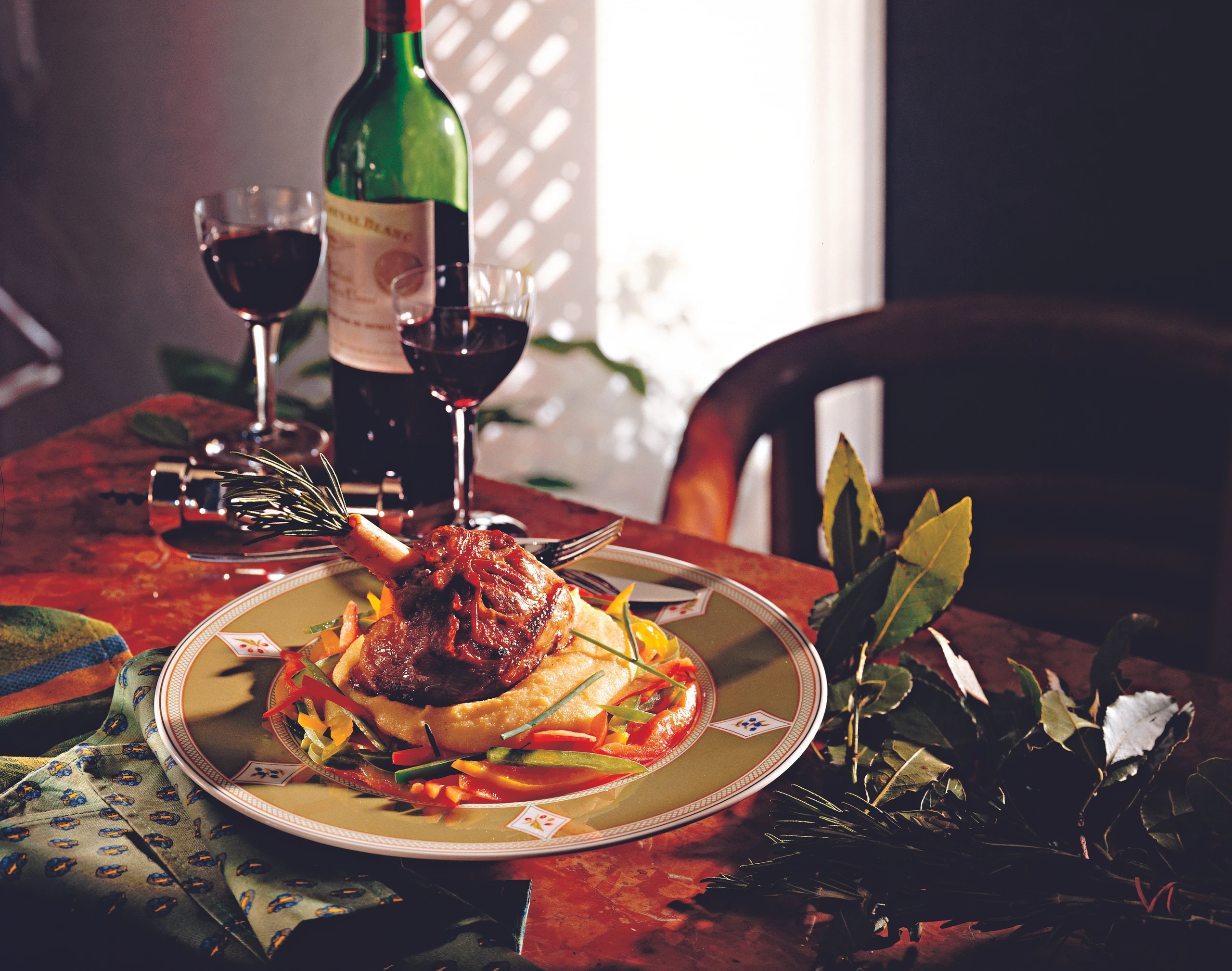 Gebratene Lammstelzen